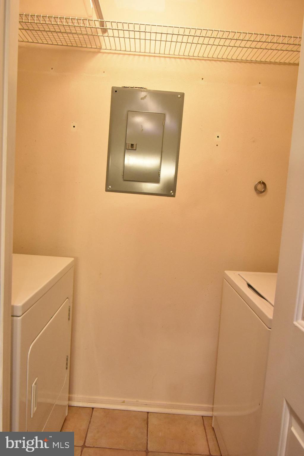 ENGLISH COUNTRY MANOR - Residential