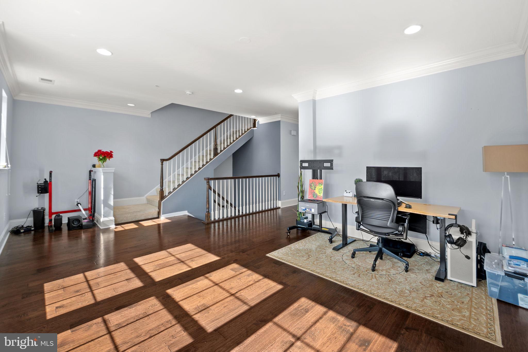 SUMMIT HALL RESERVE - Residential