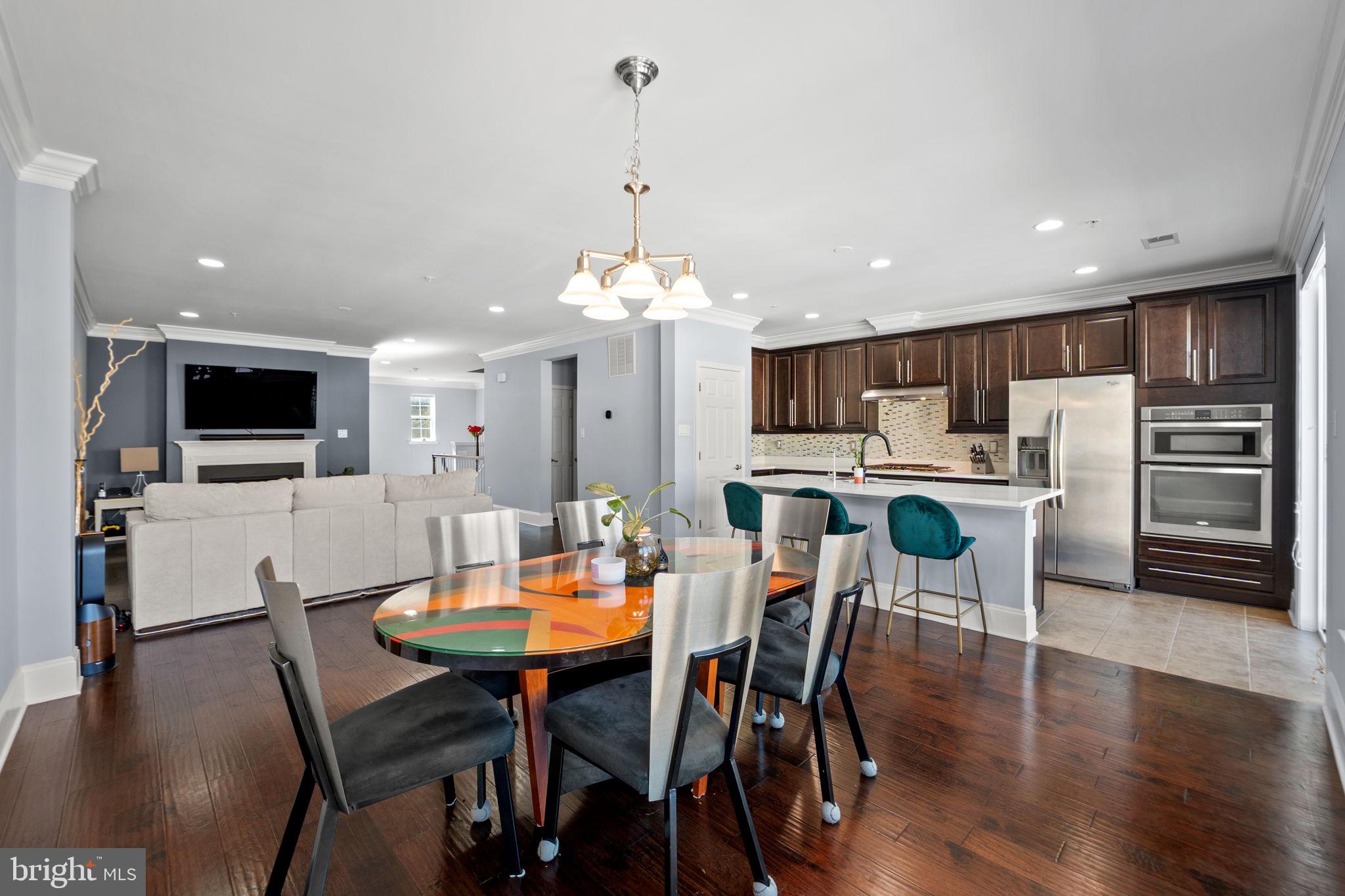 SUMMIT HALL RESERVE - Residential
