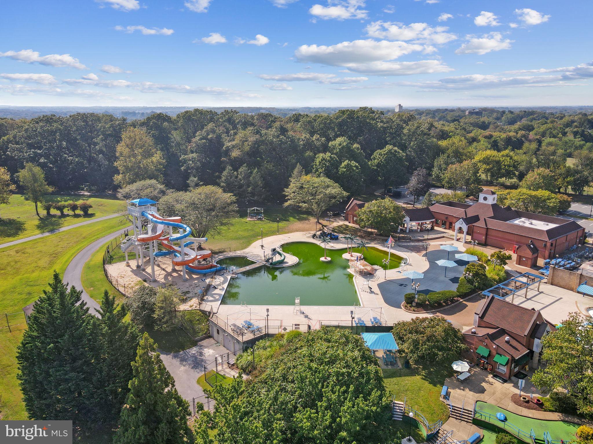 SUMMIT HALL RESERVE - Residential