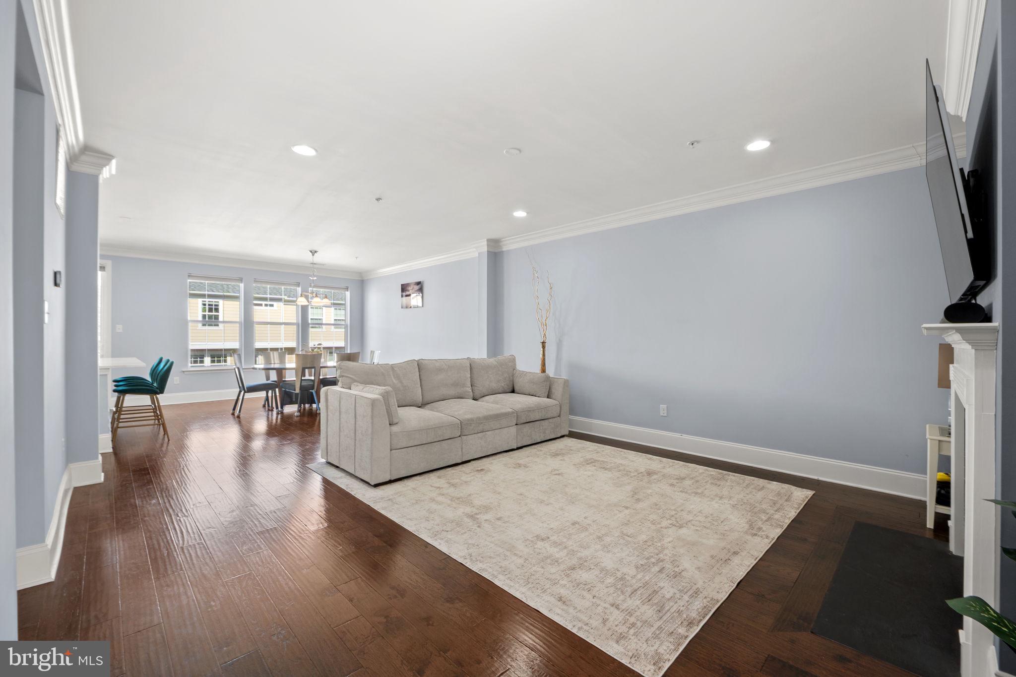 SUMMIT HALL RESERVE - Residential