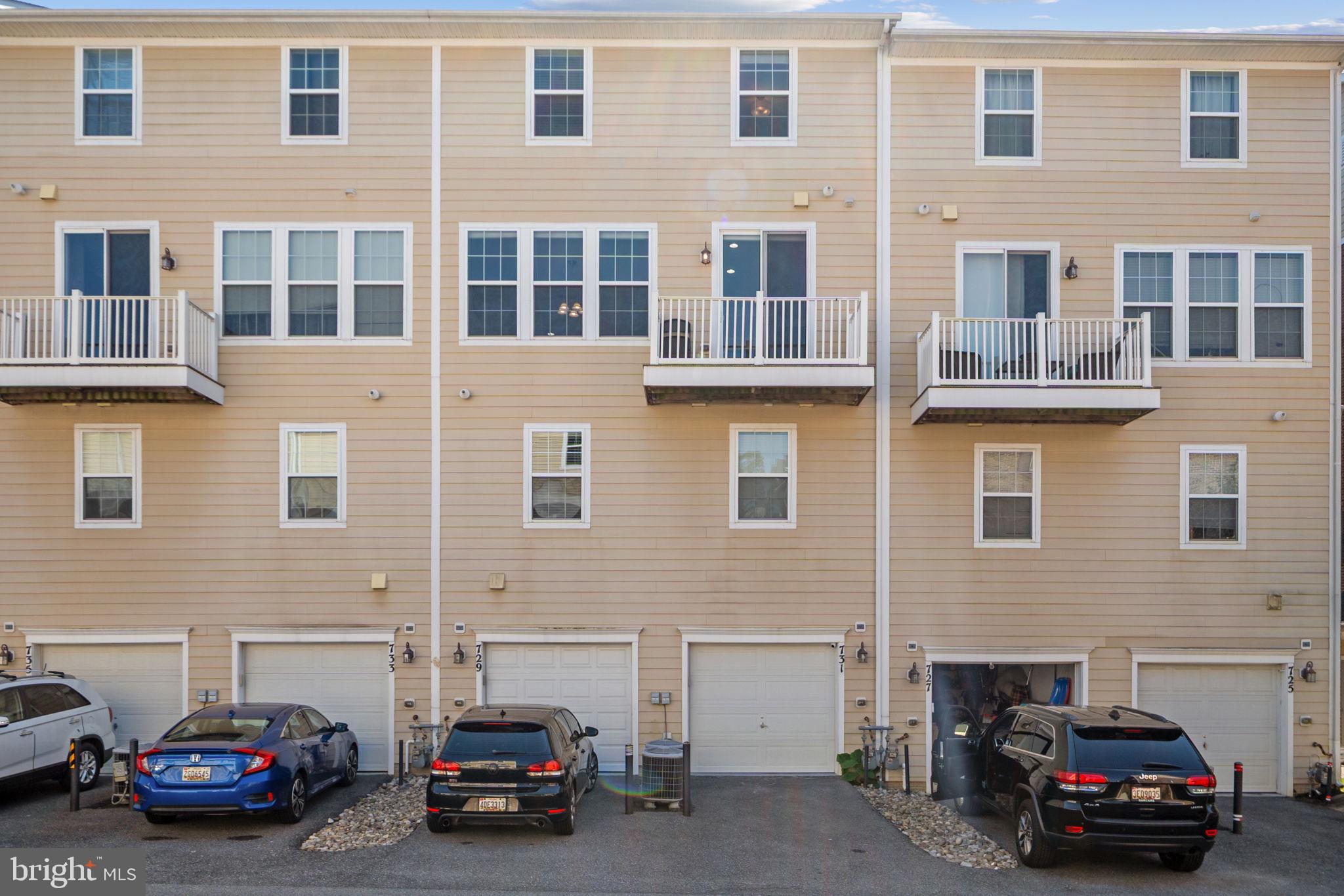 SUMMIT HALL RESERVE - Residential