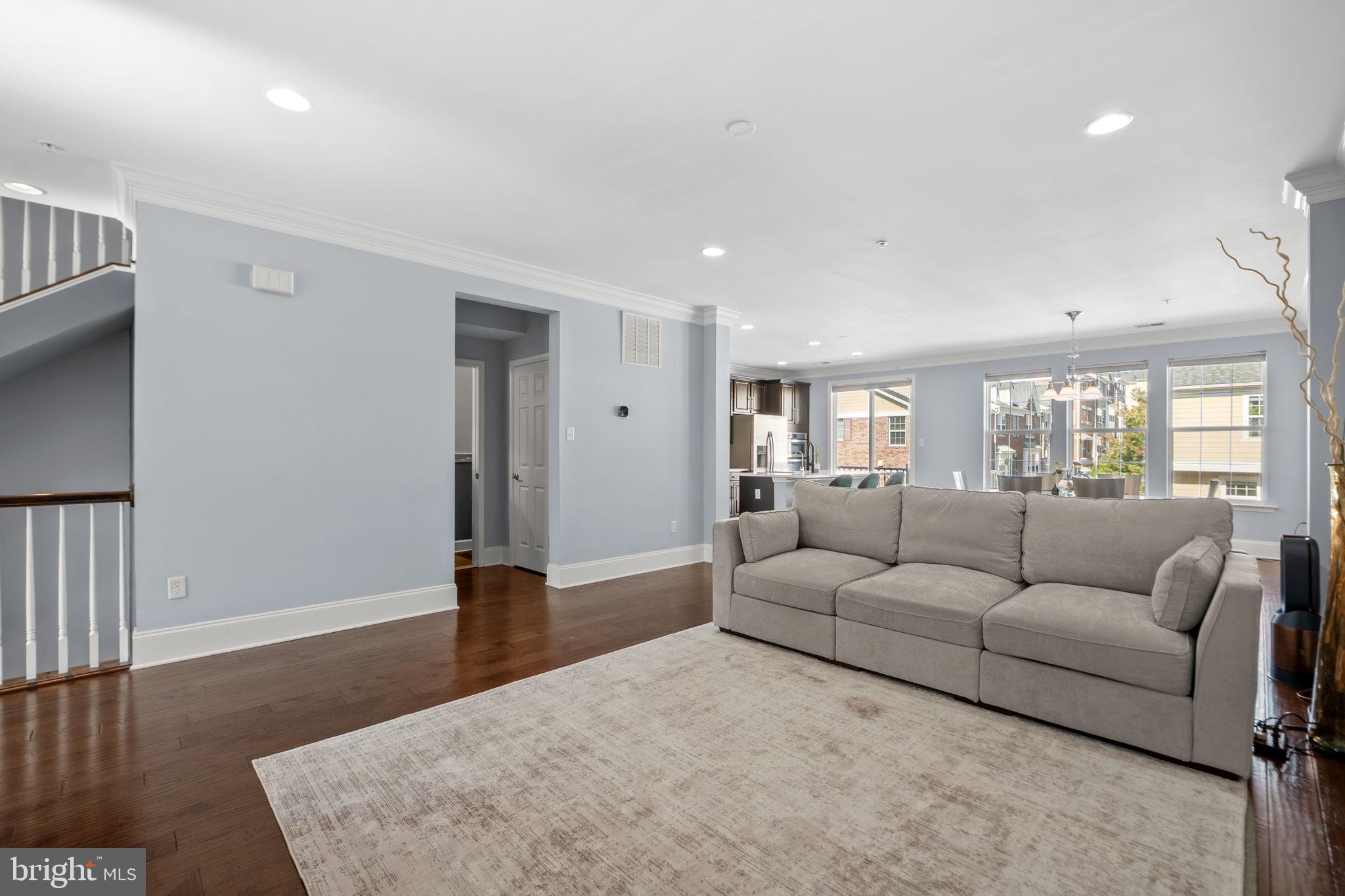 SUMMIT HALL RESERVE - Residential