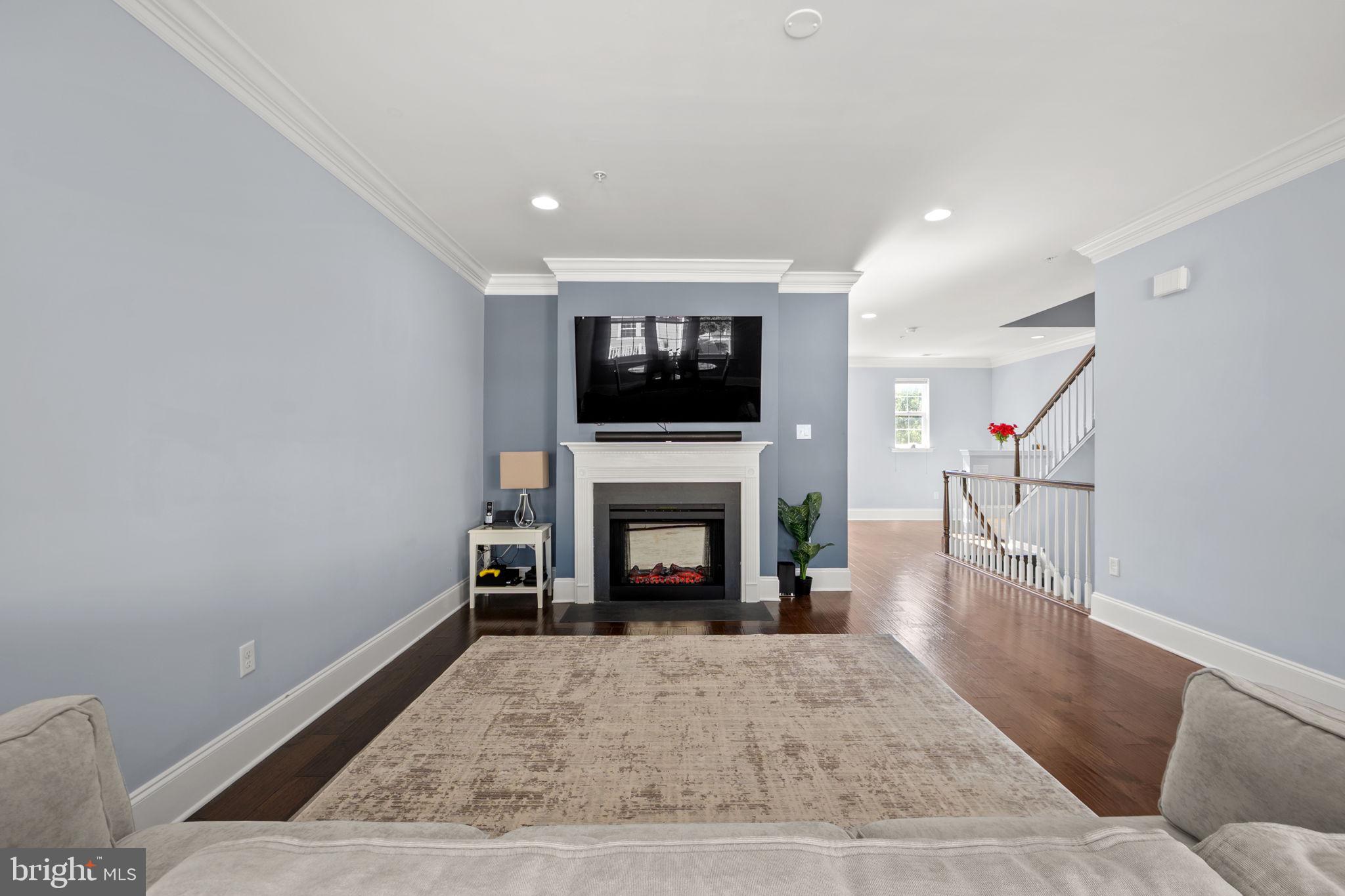 SUMMIT HALL RESERVE - Residential