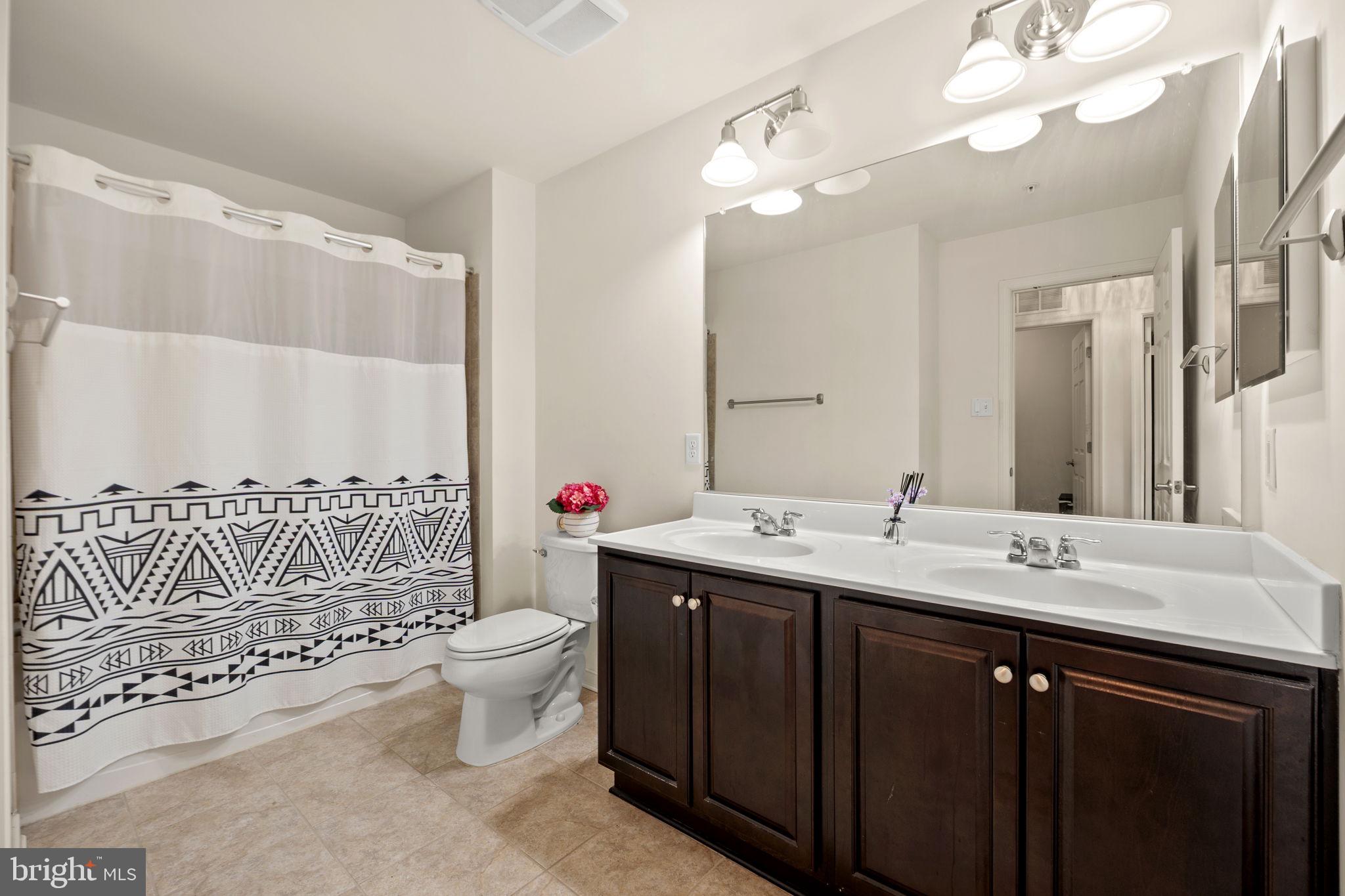 SUMMIT HALL RESERVE - Residential