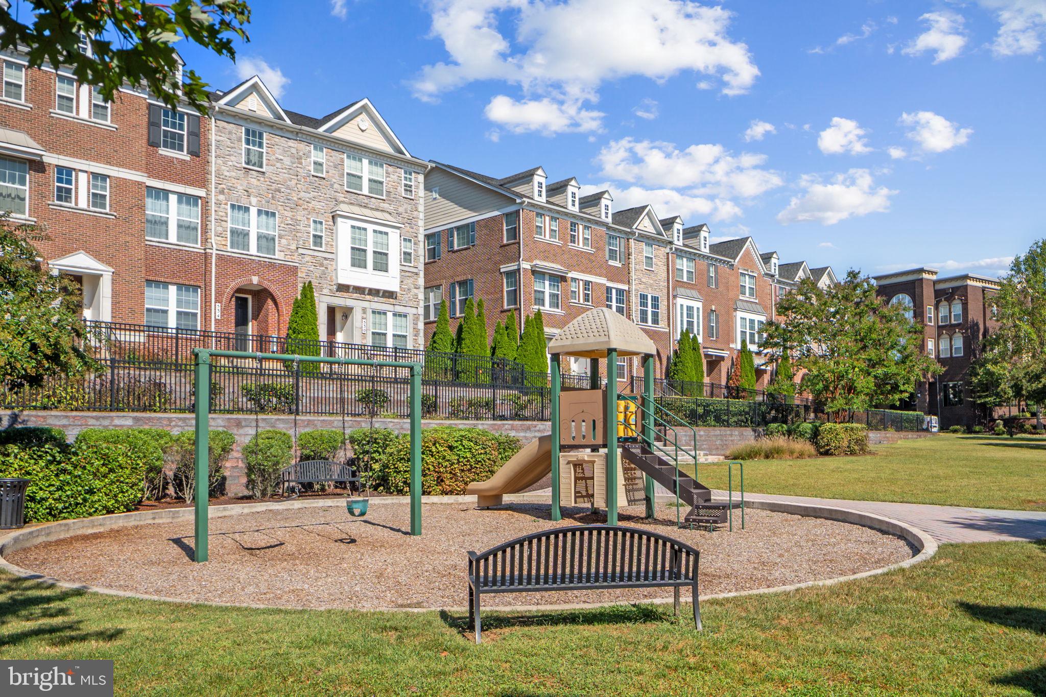 SUMMIT HALL RESERVE - Residential