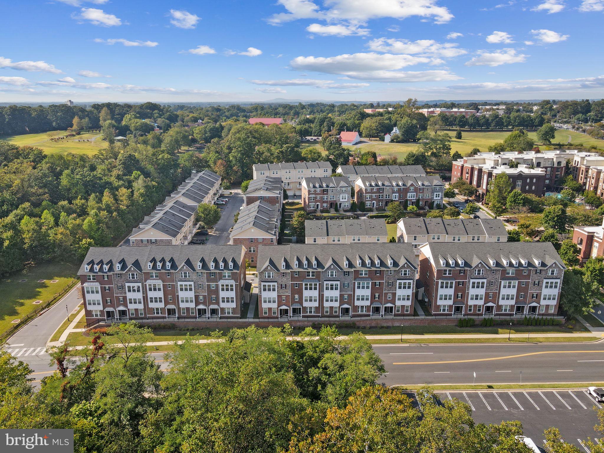 SUMMIT HALL RESERVE - Residential