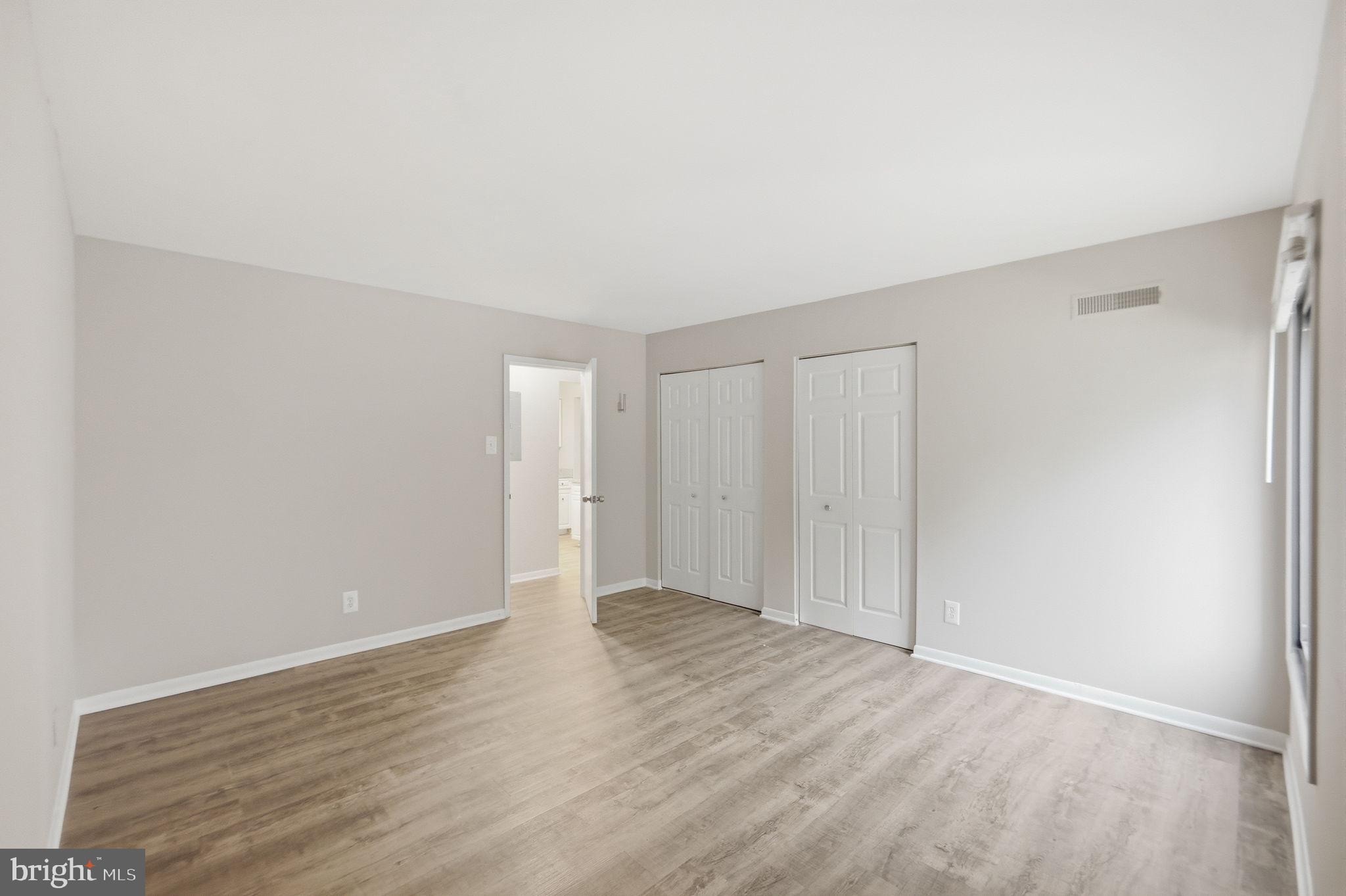 TREETOP CONDO - Residential