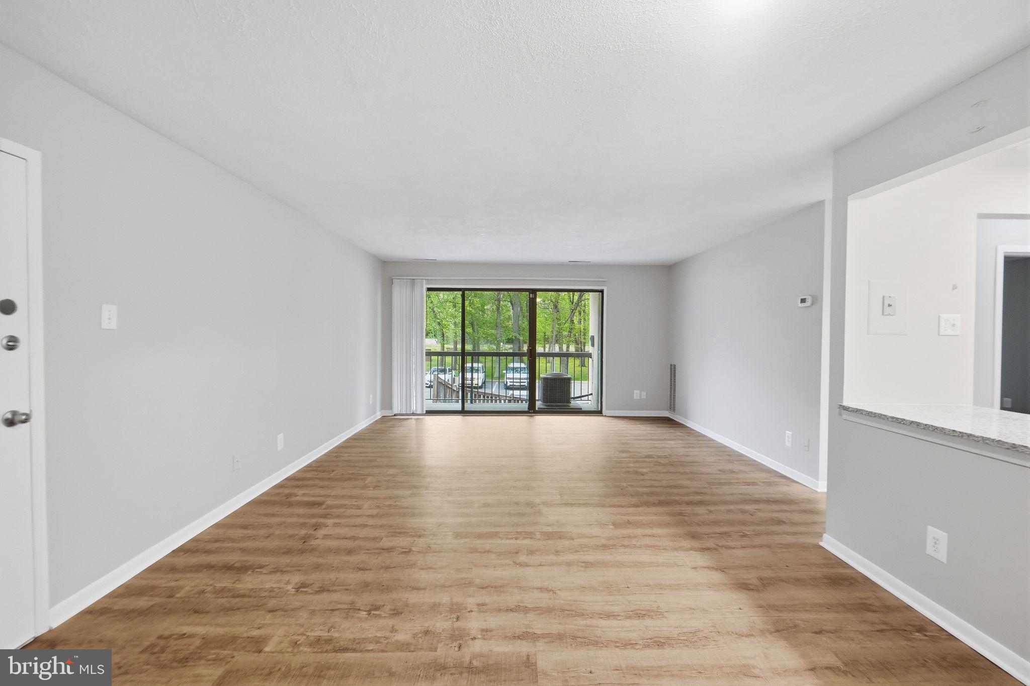 TREETOP CONDO - Residential