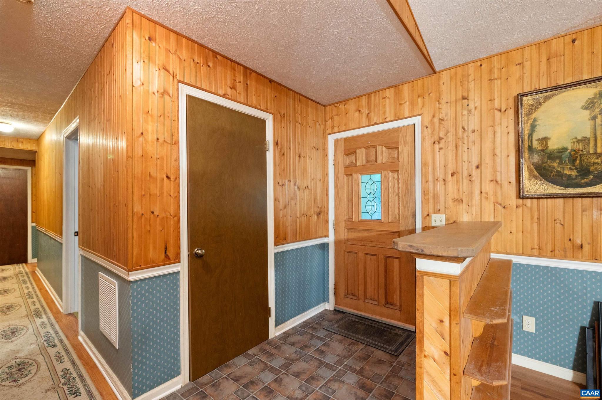 LAKE MONTICELLO - Residential