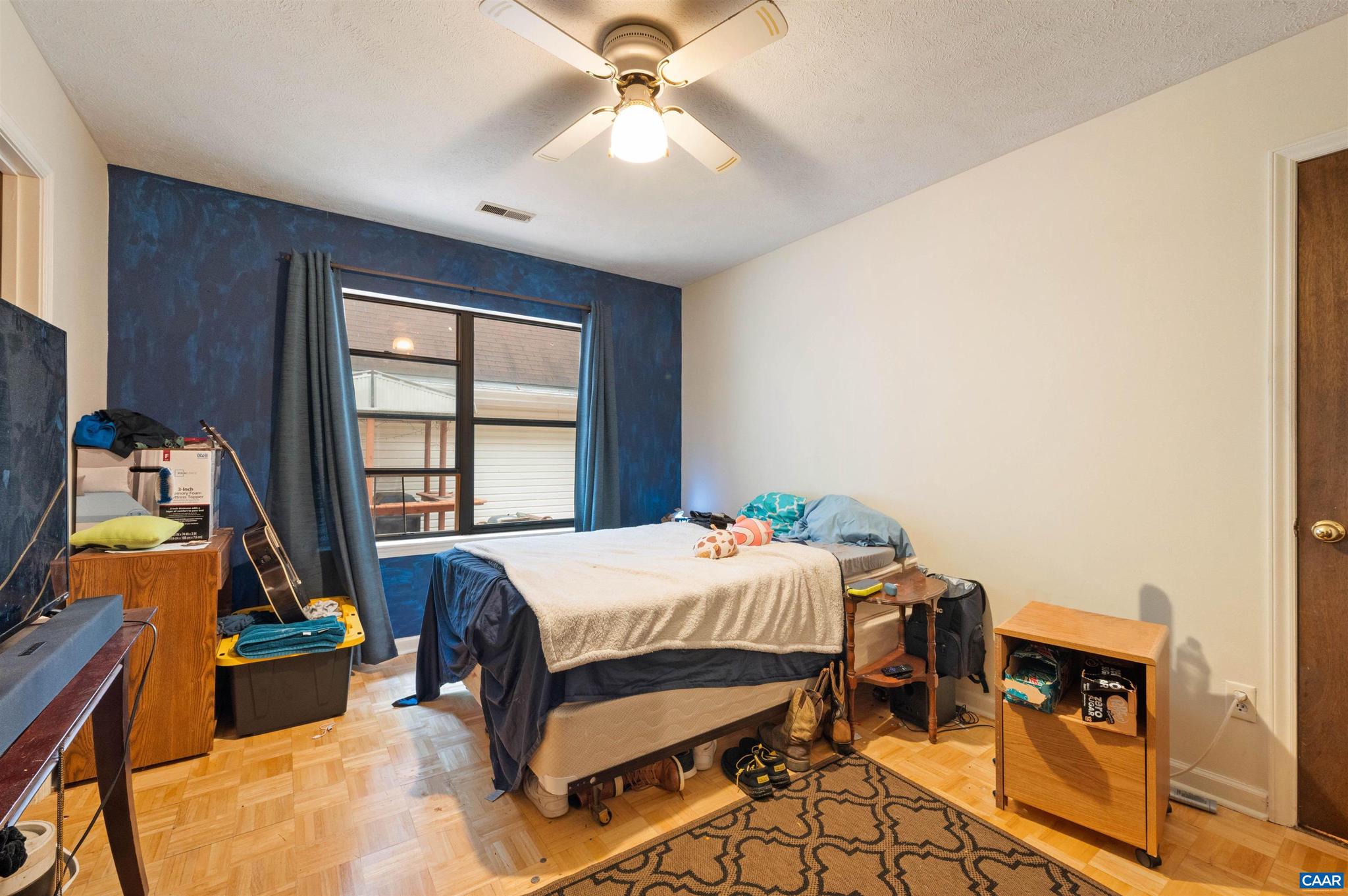 LAKE MONTICELLO - Residential