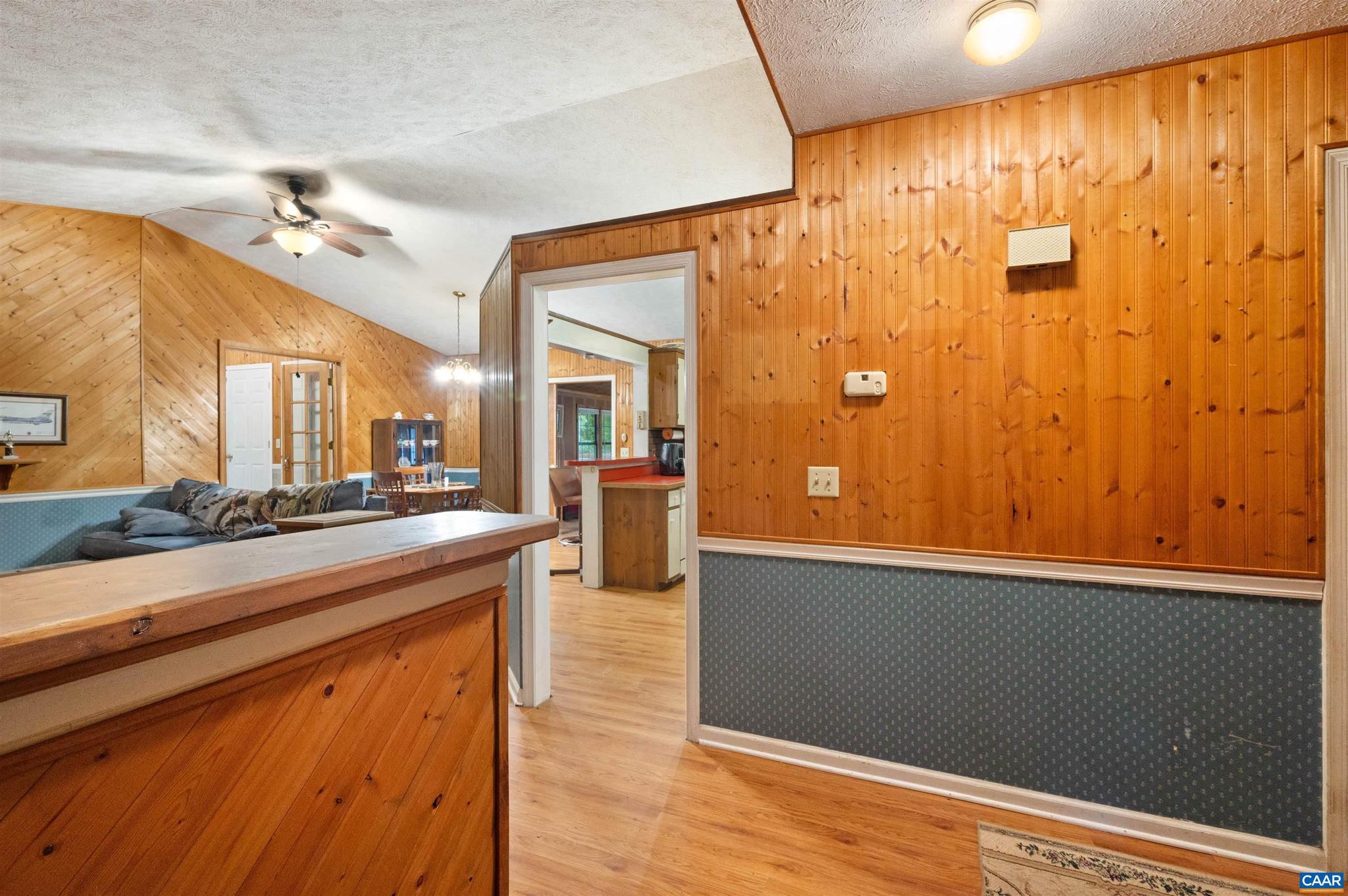 LAKE MONTICELLO - Residential