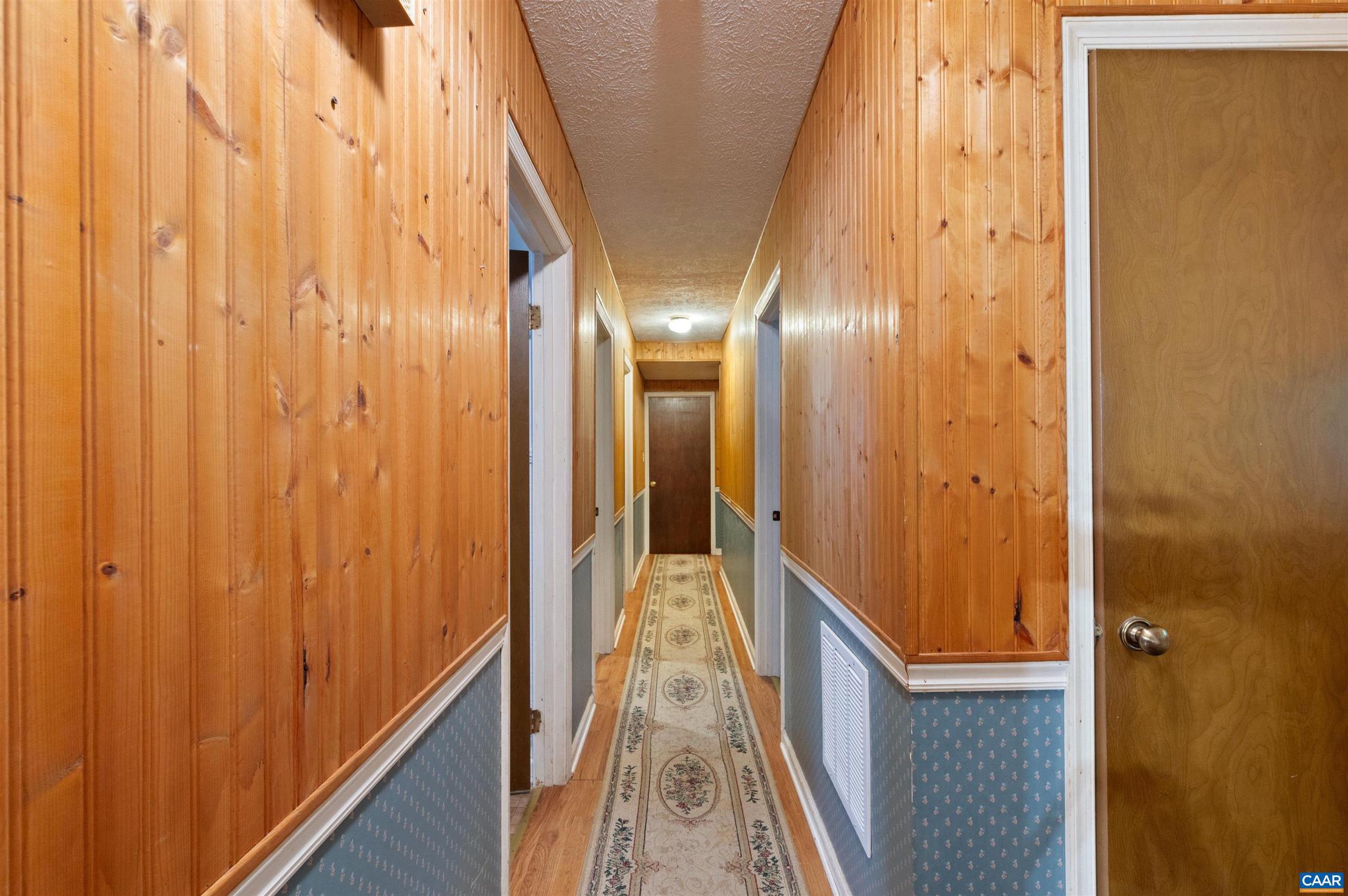 LAKE MONTICELLO - Residential