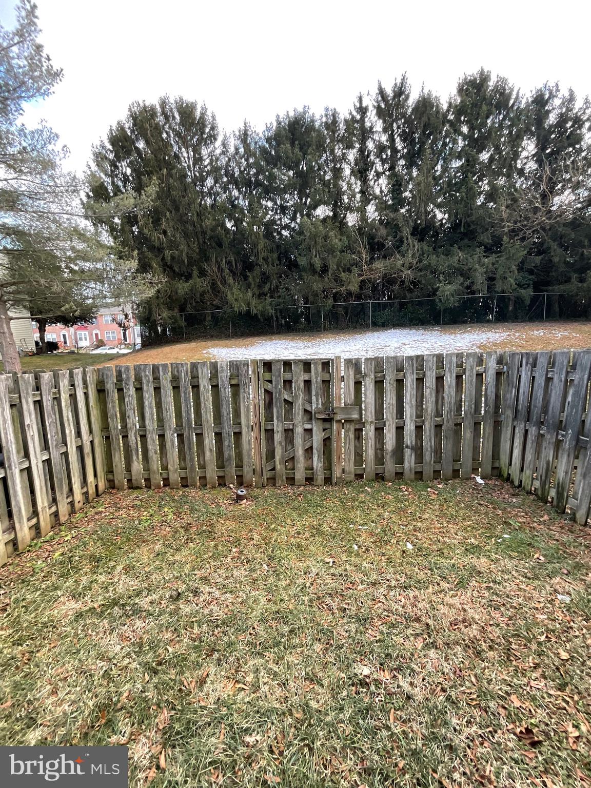 STONELEIGH SQUARE - Residential