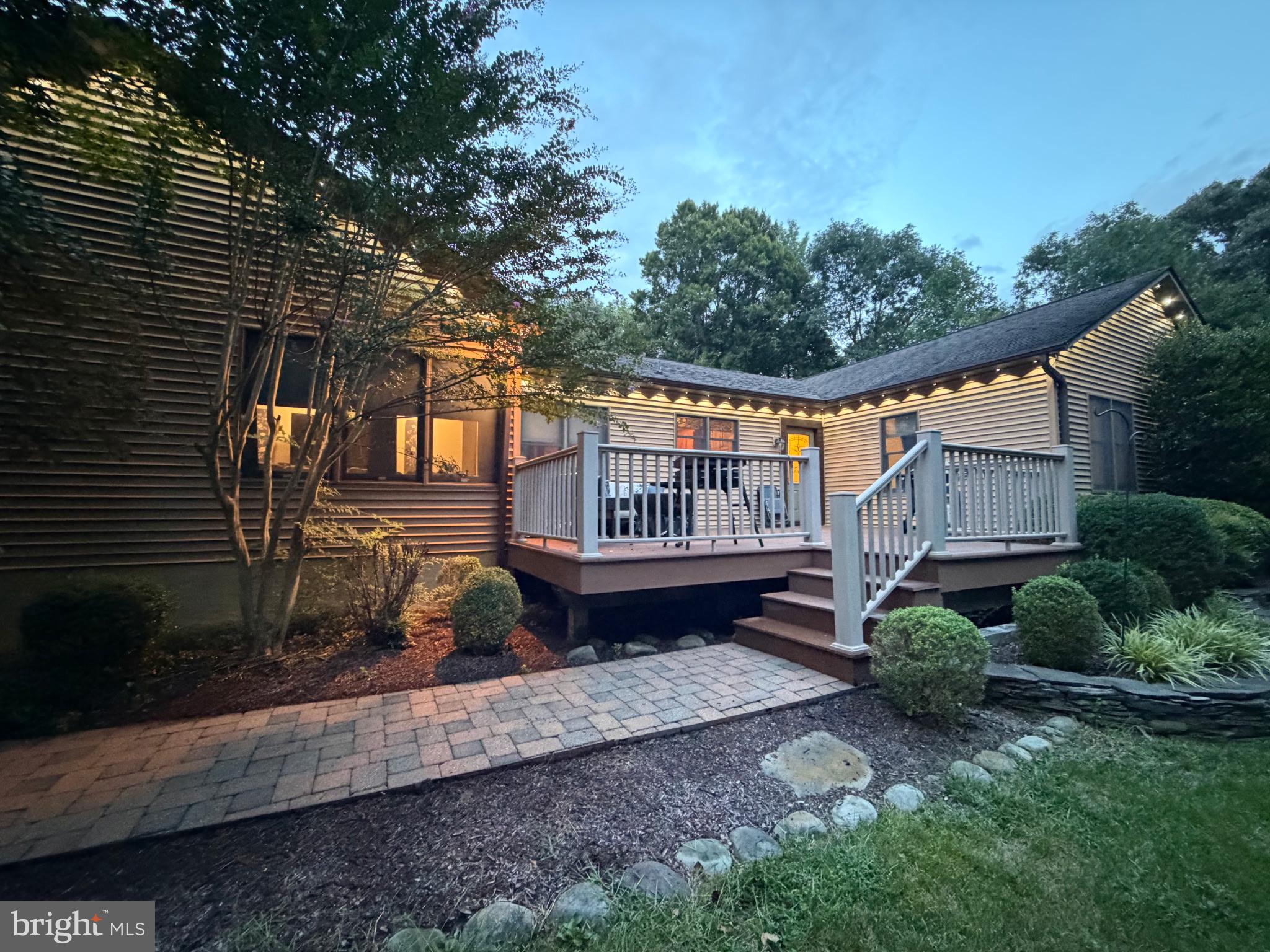 23060 PINEY WOOD CIRCLE