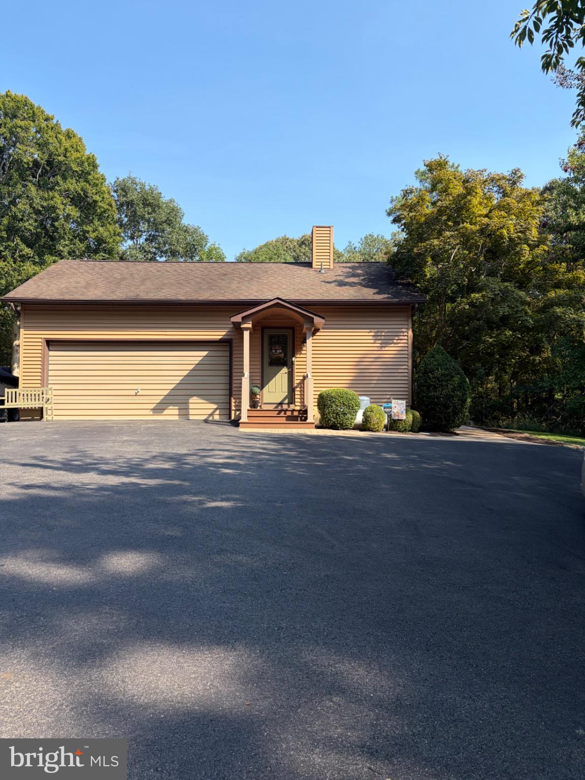 23060 PINEY WOOD CIRCLE