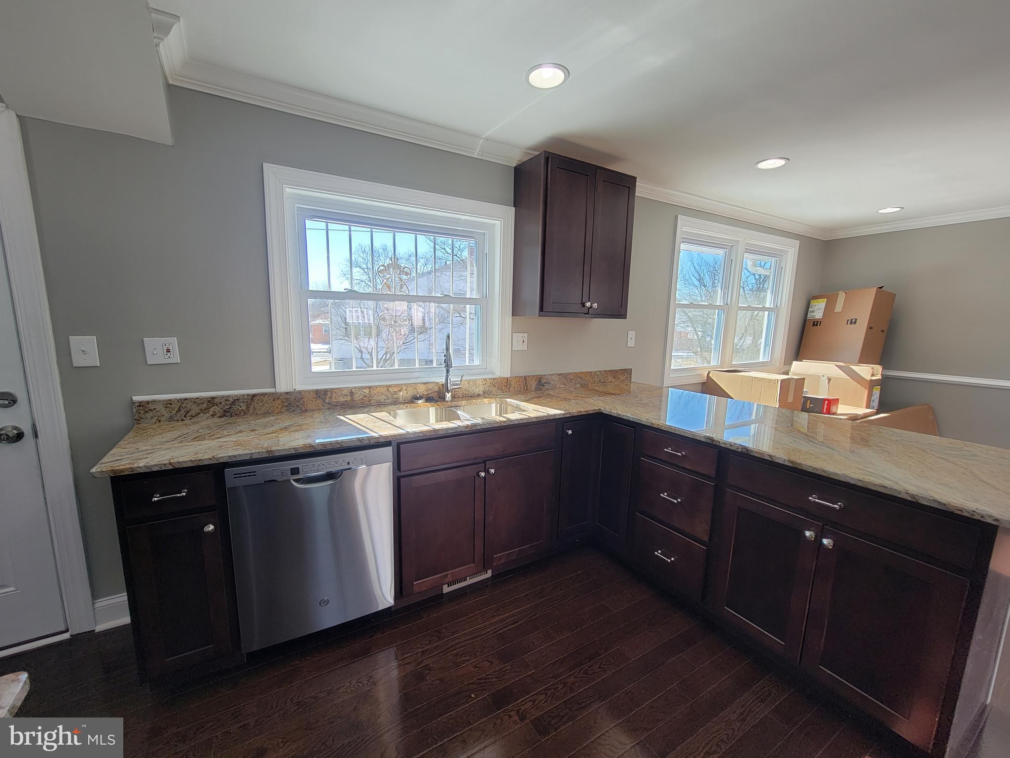 LYNNE ACRES - Residential