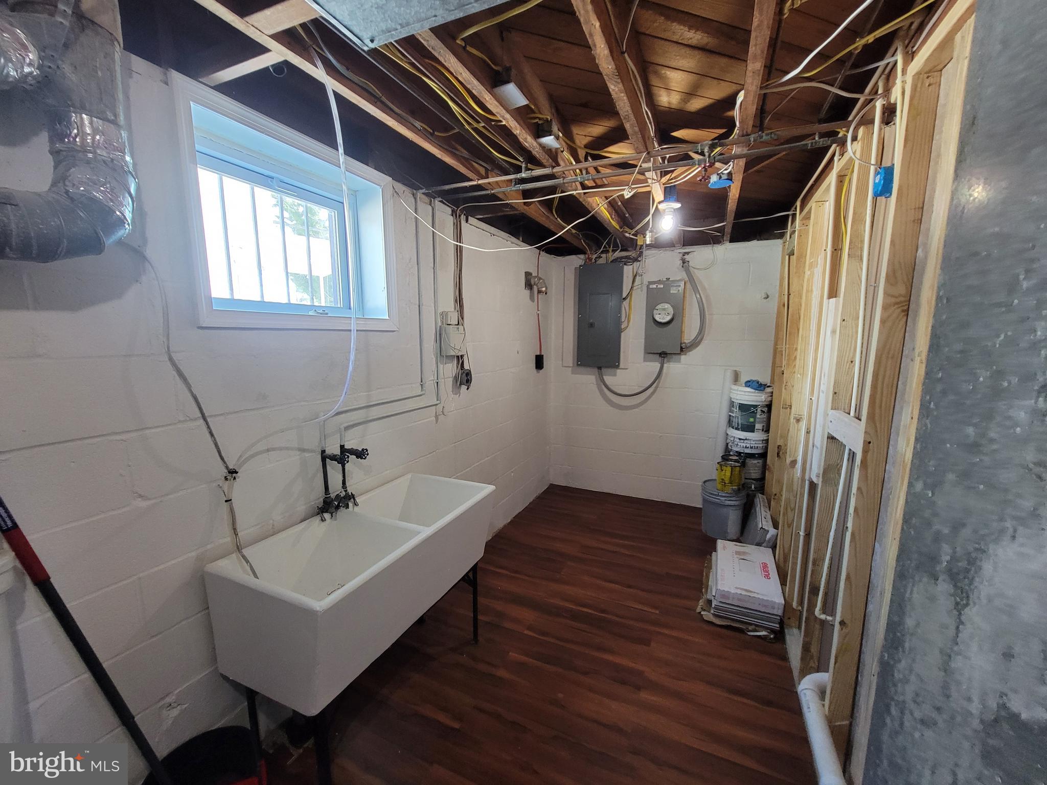 LYNNE ACRES - Residential