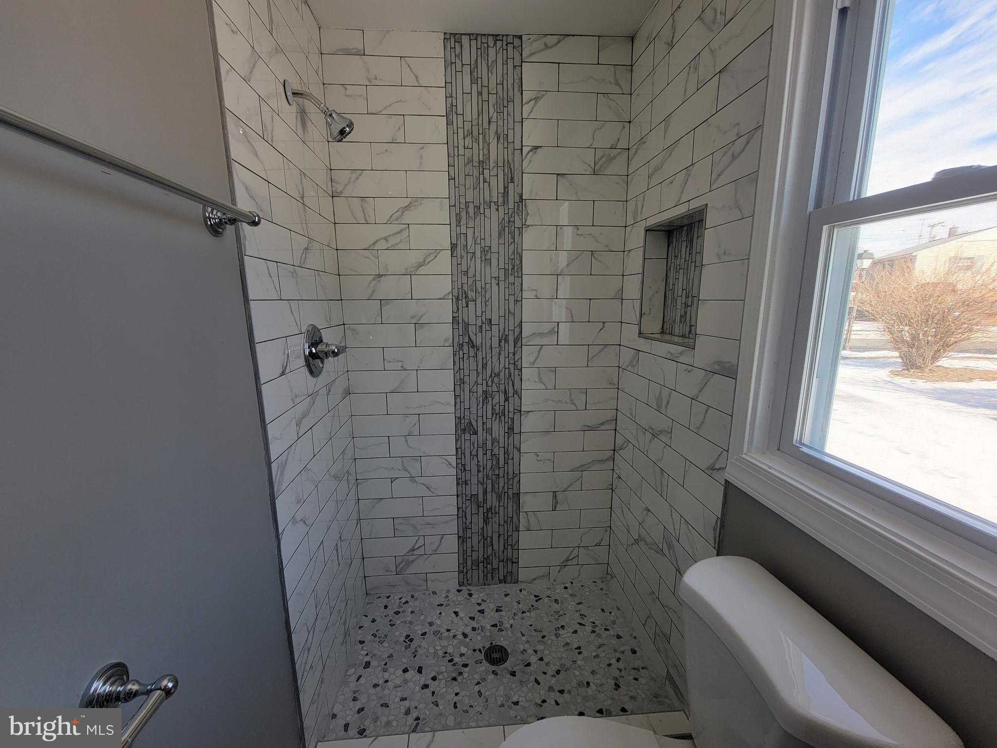 LYNNE ACRES - Residential