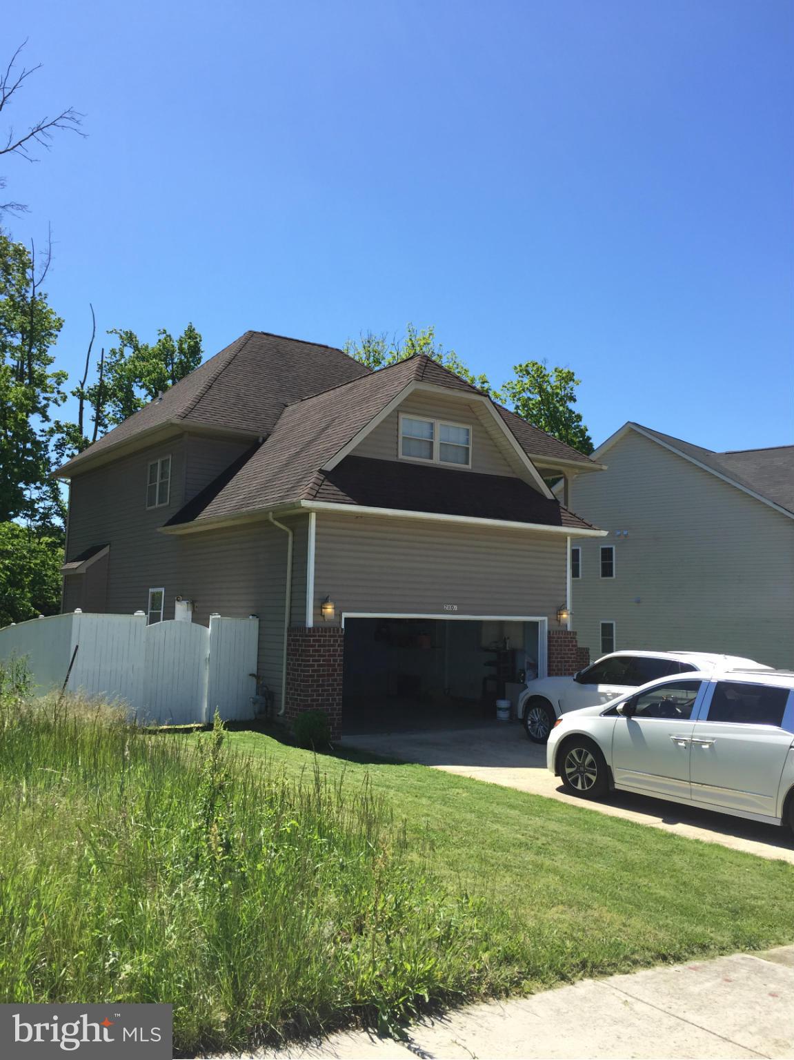 HILLSDALE ESTATES - Residential