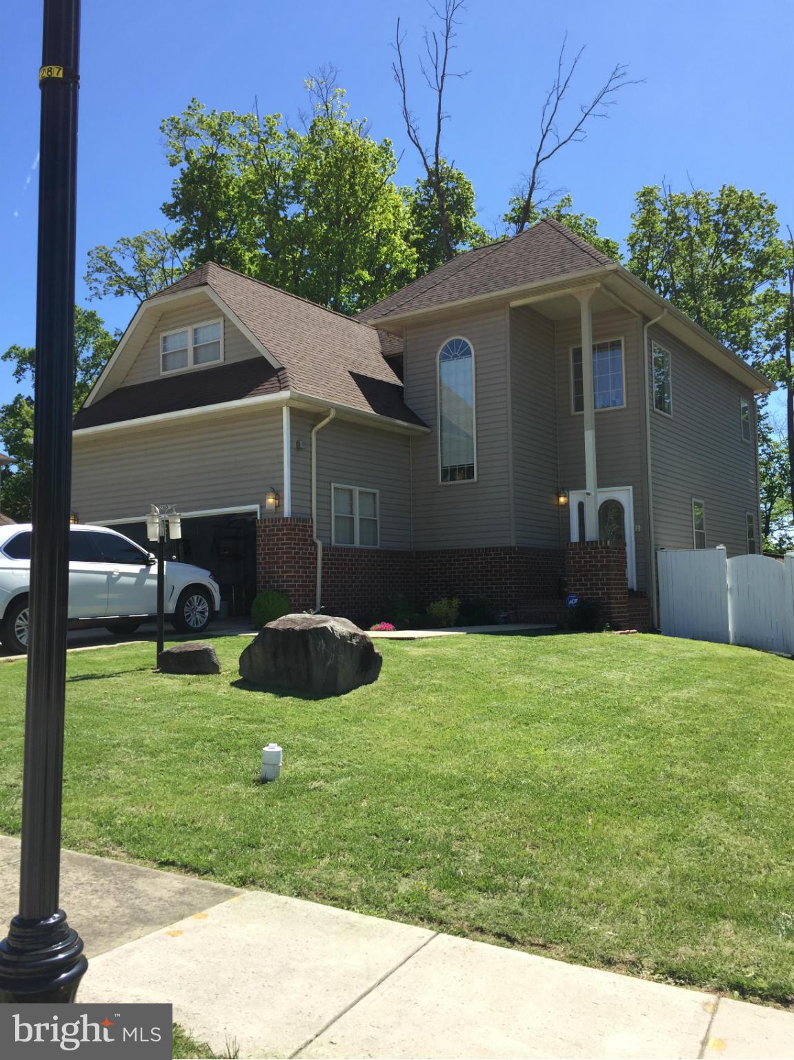 HILLSDALE ESTATES - Residential