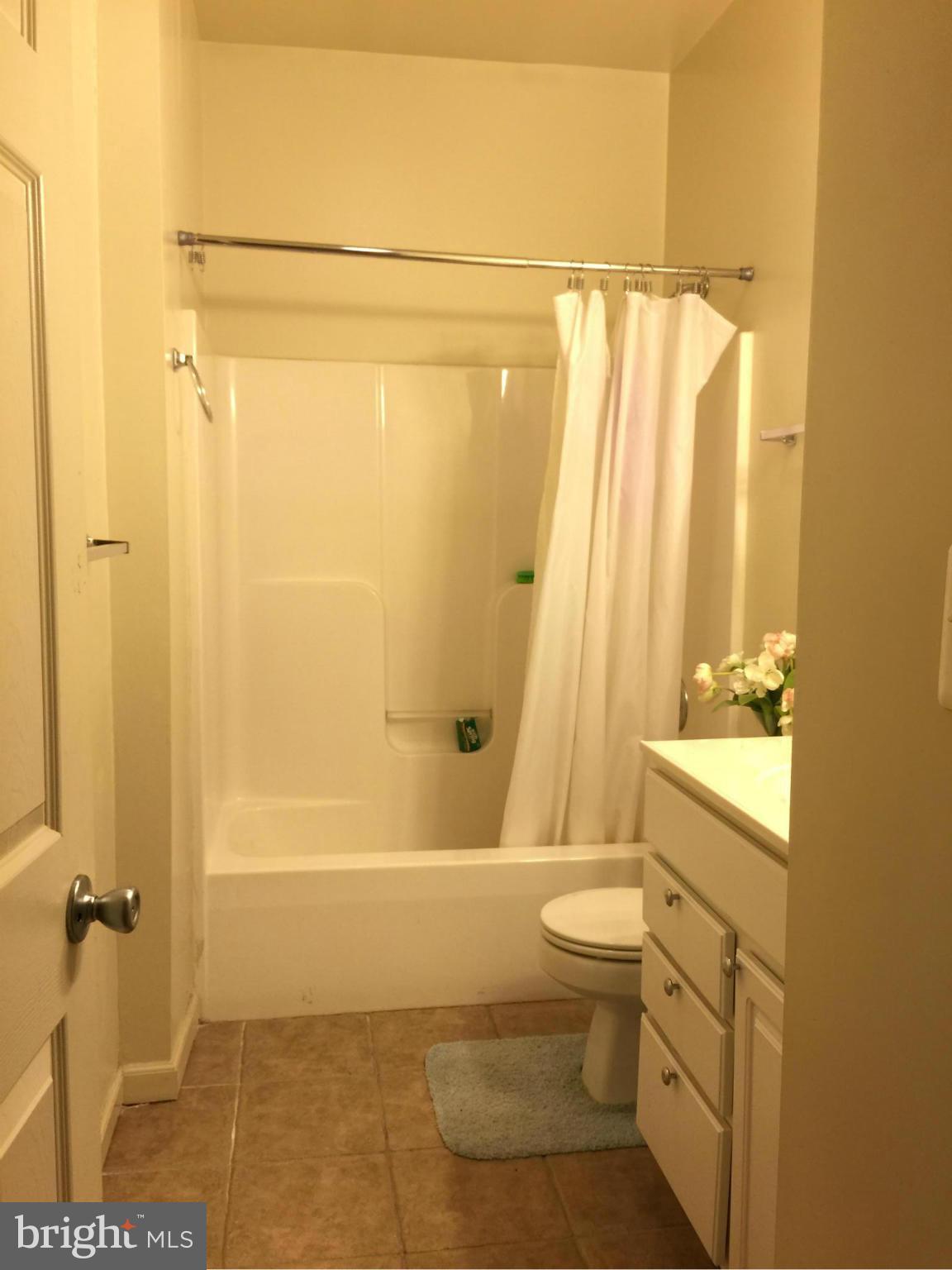 HILLSDALE ESTATES - Residential