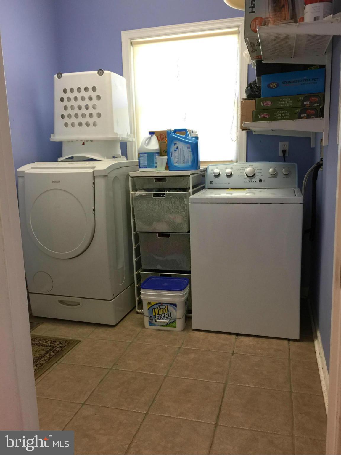 HILLSDALE ESTATES - Residential