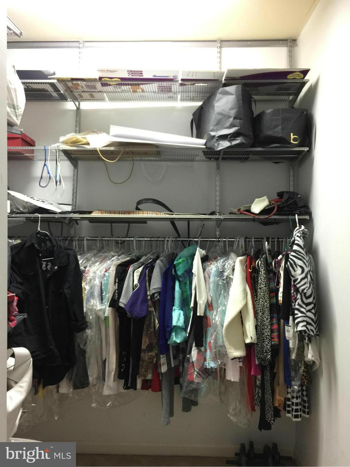 HILLSDALE ESTATES - Residential