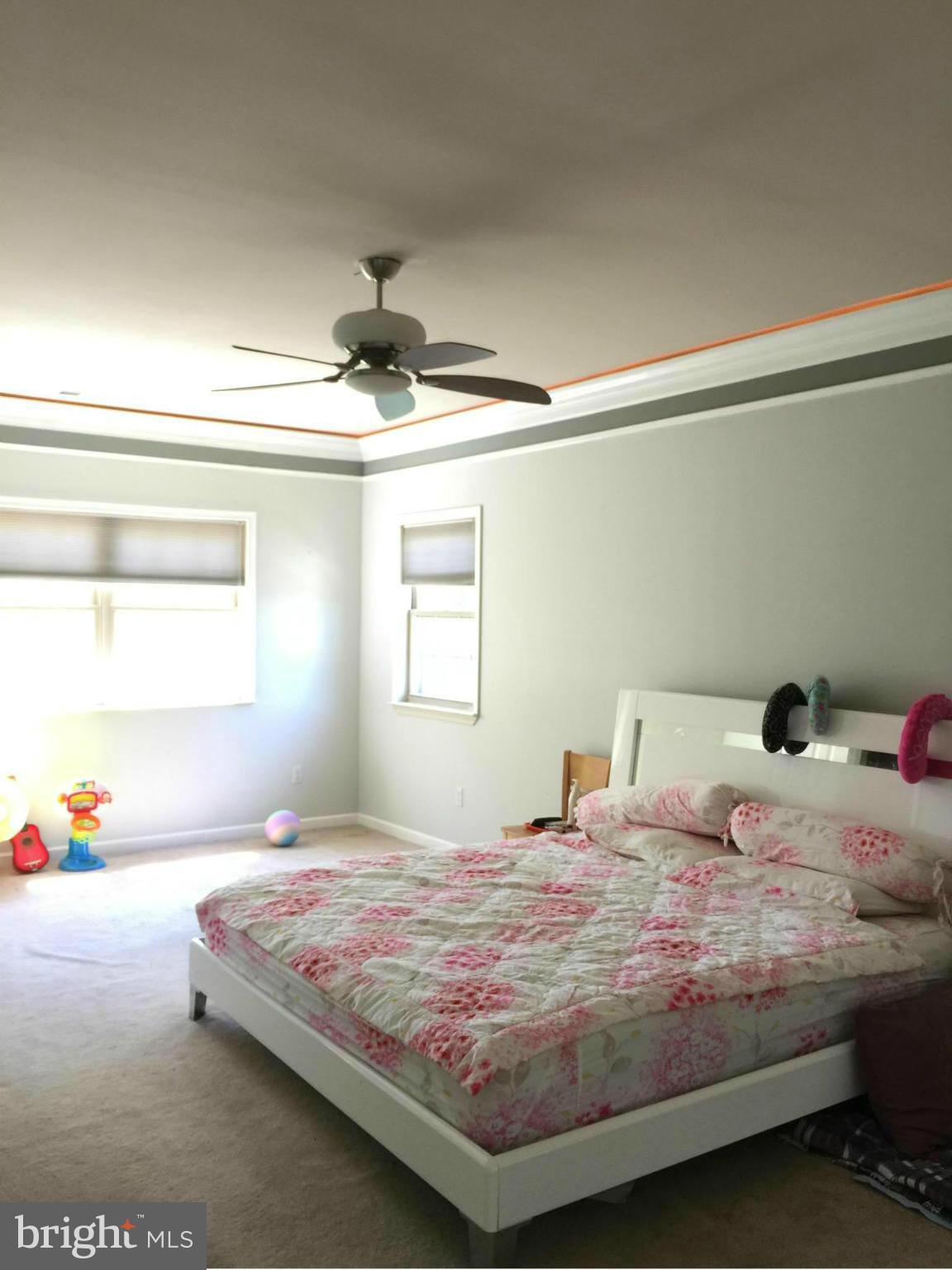 HILLSDALE ESTATES - Residential