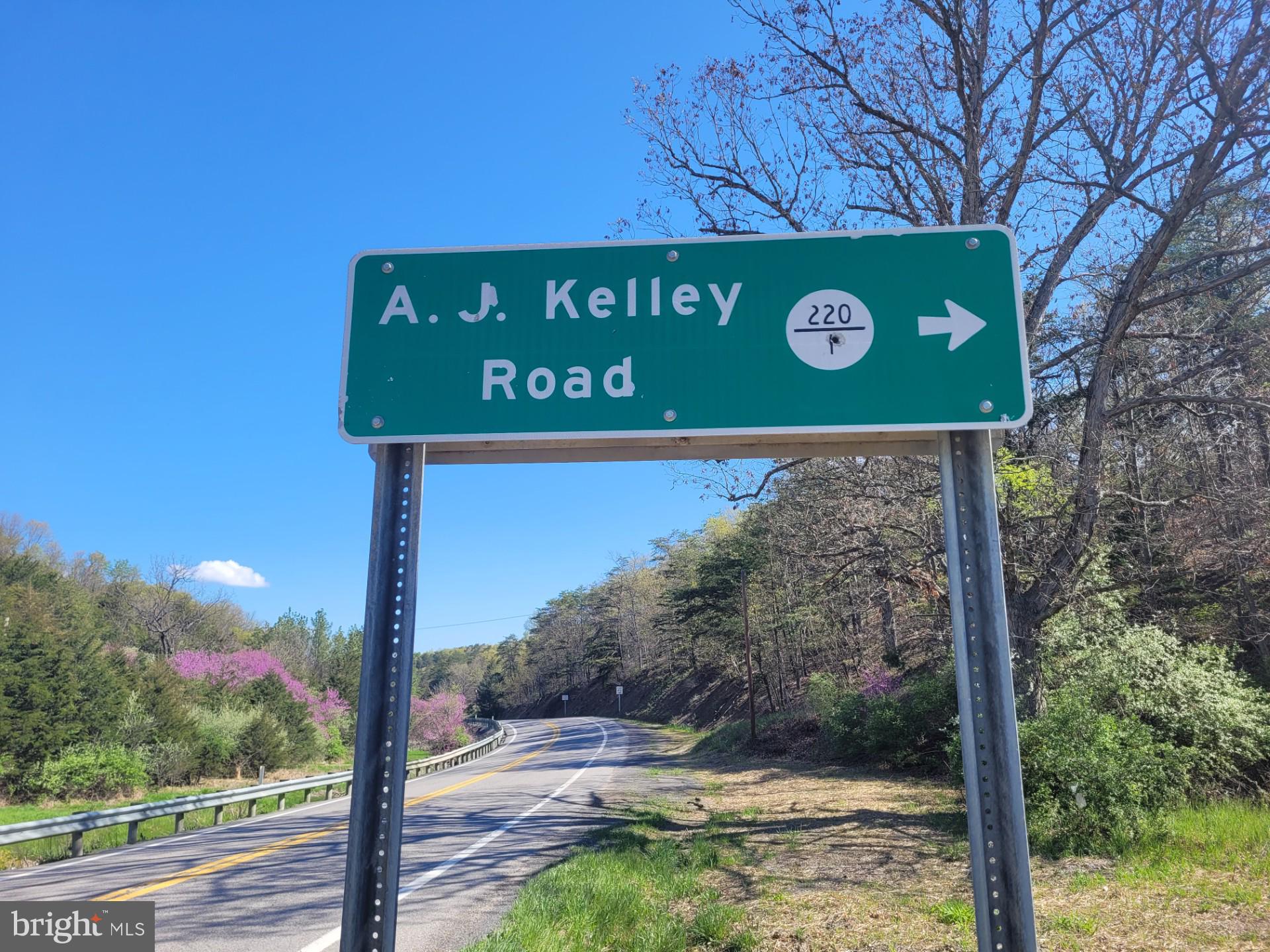 DEERFIELD HIGHLANDS - Land