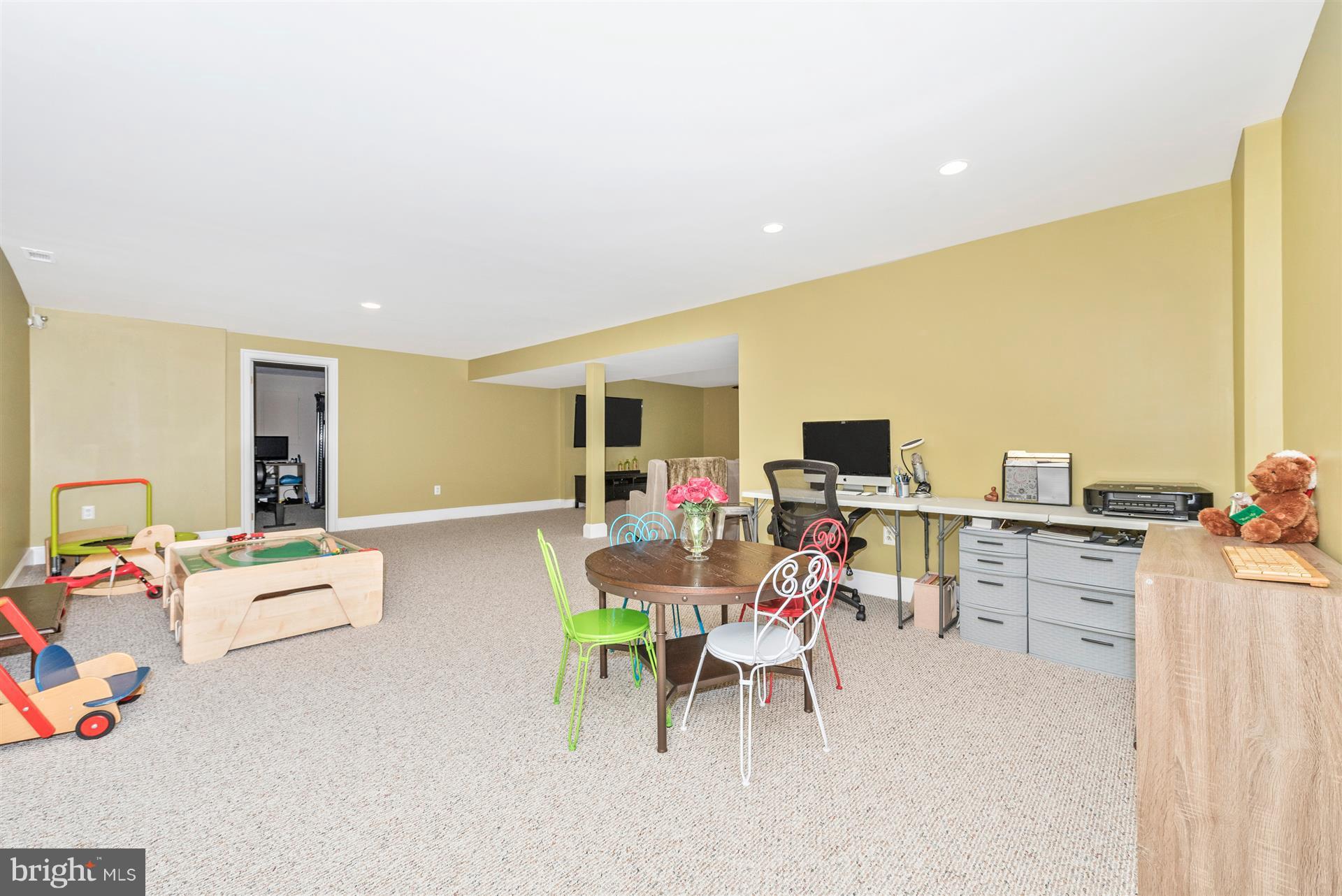 GREENHILLS FARM - Residential