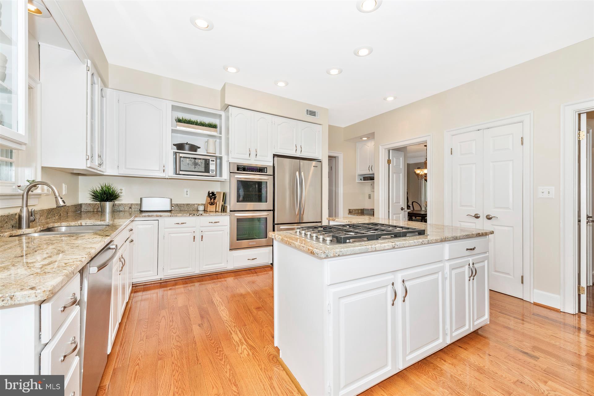 GREENHILLS FARM - Residential