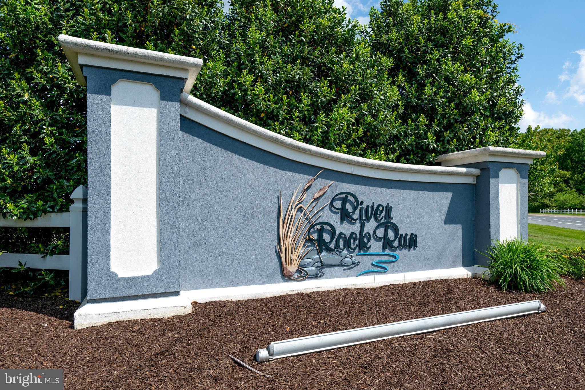 RIVER ROCK RUN - Residential