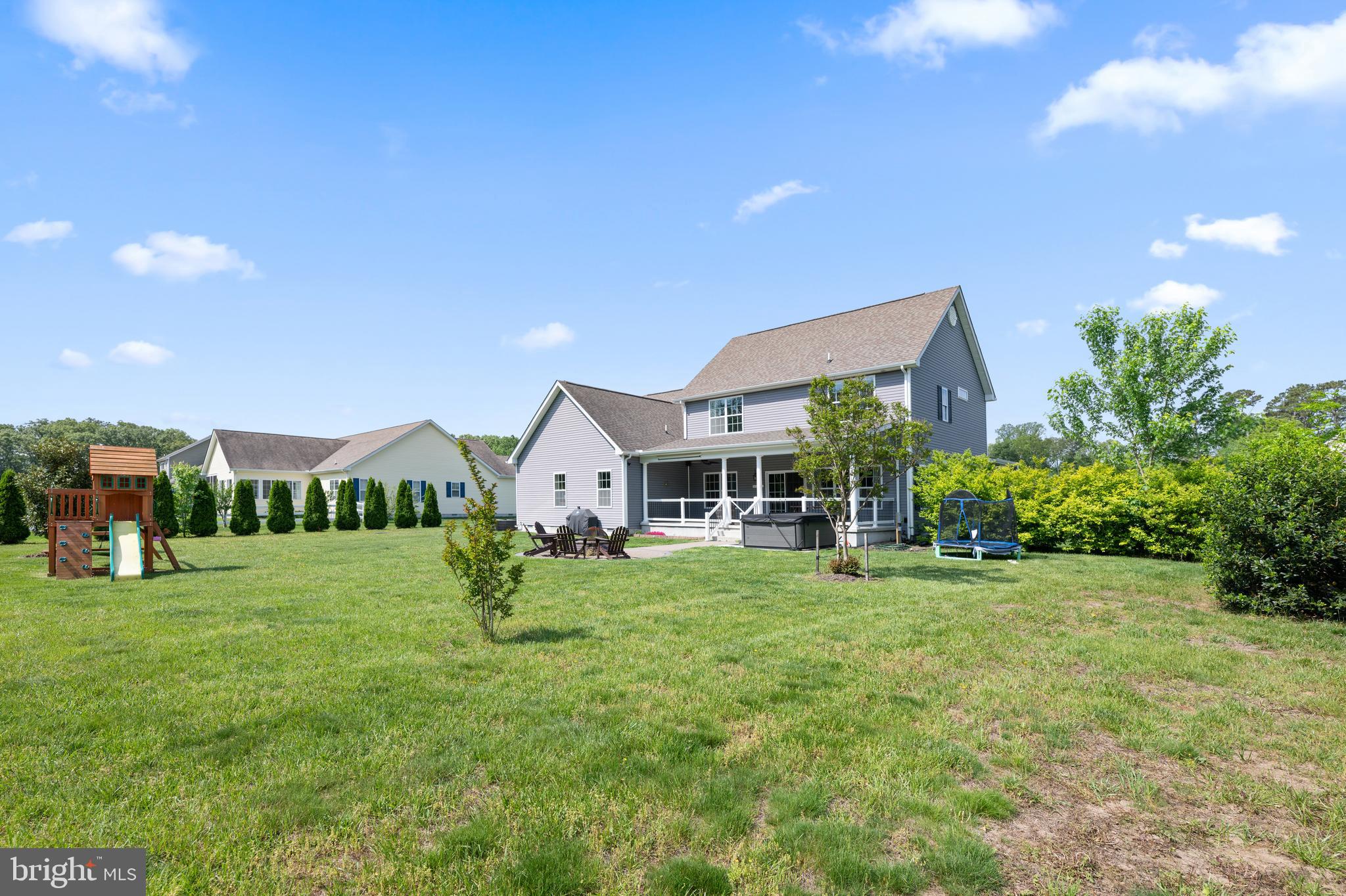 RIVER ROCK RUN - Residential