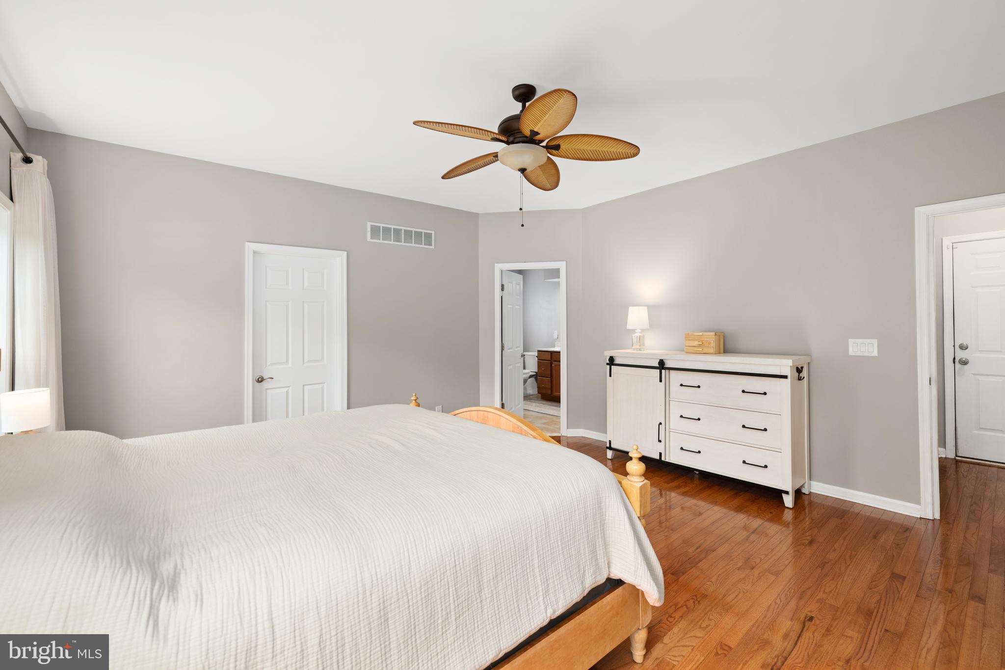 RIVER ROCK RUN - Residential