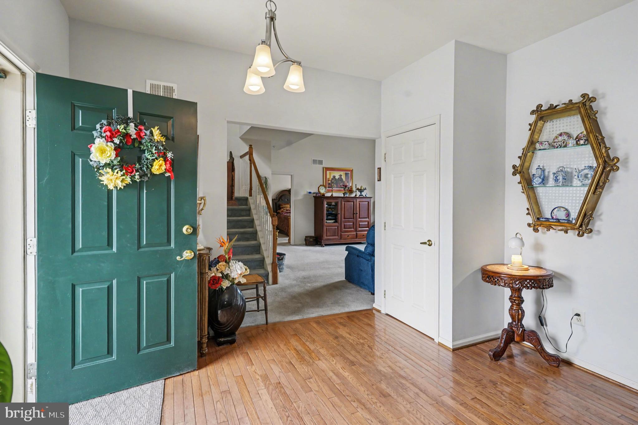 STUARTS KEEP - Residential