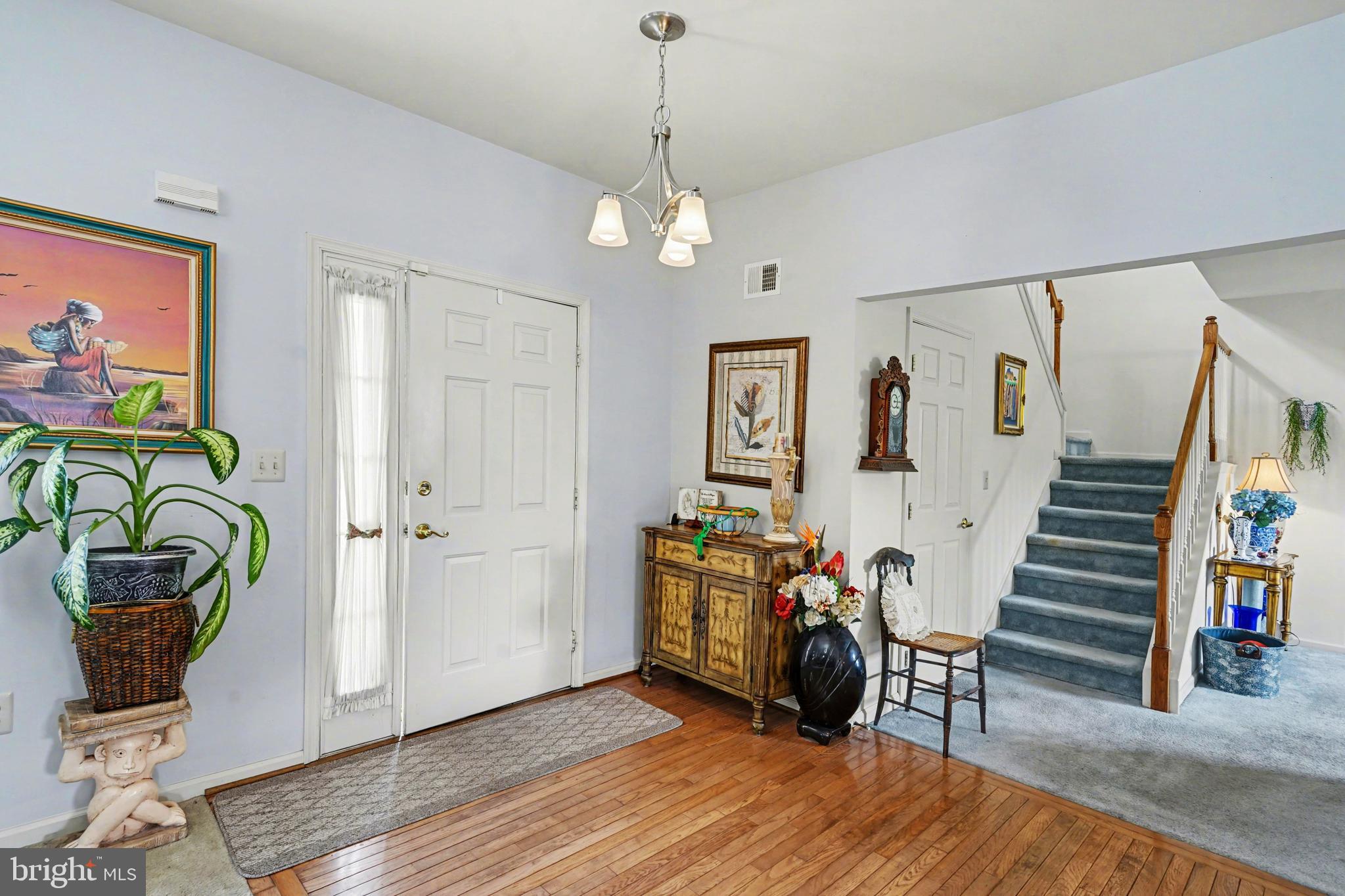 STUARTS KEEP - Residential