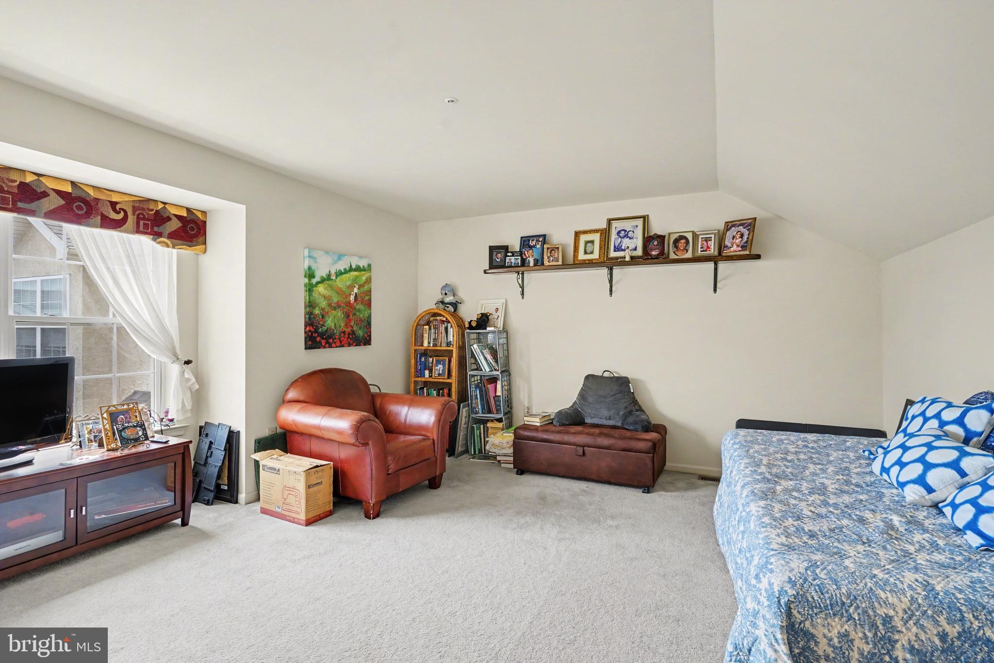 STUARTS KEEP - Residential