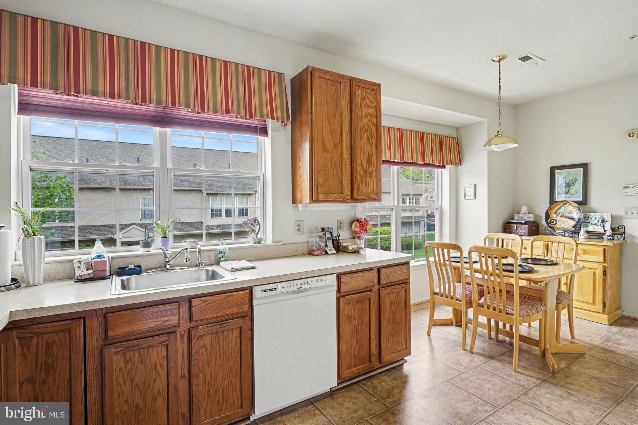 STUARTS KEEP - Residential