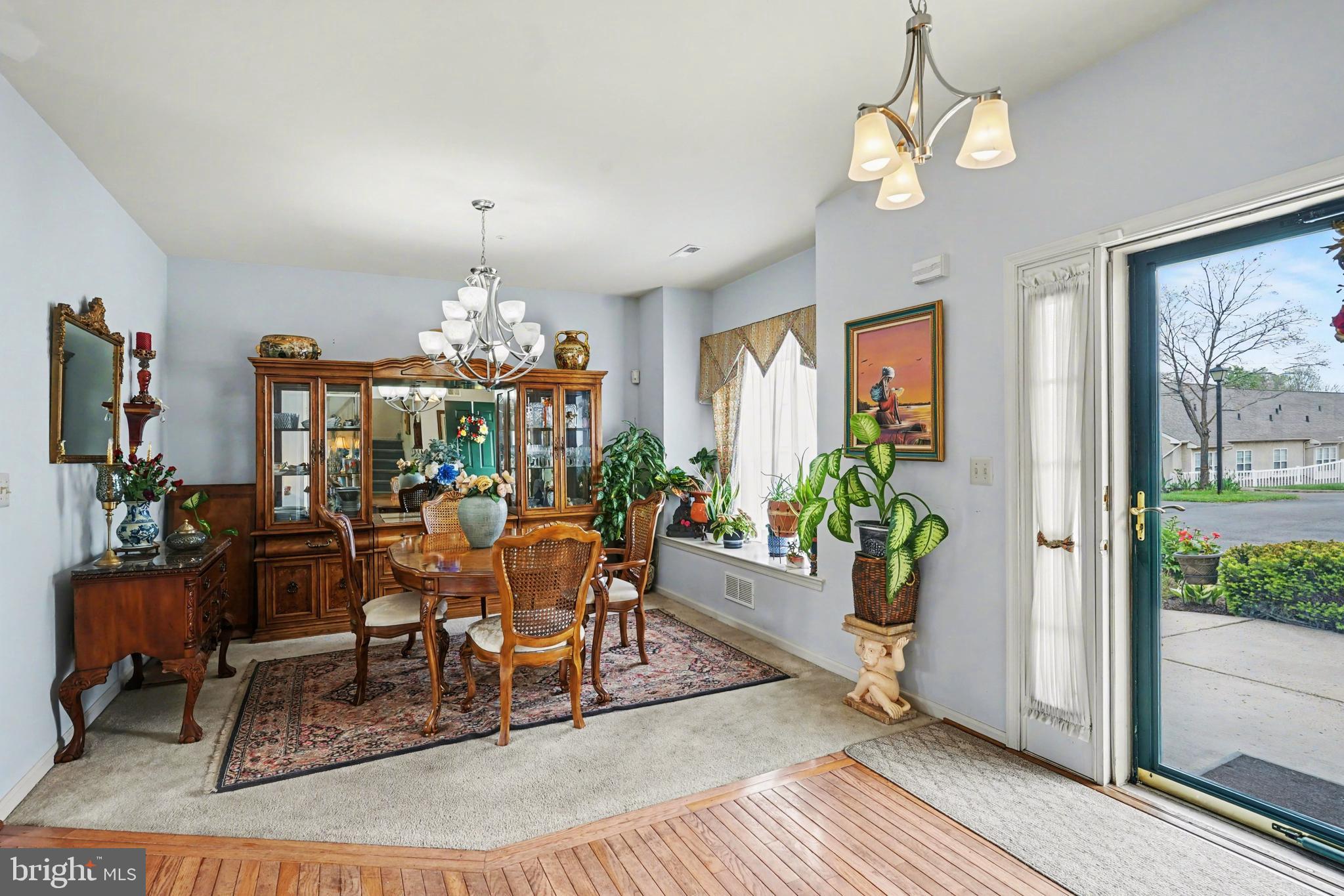 STUARTS KEEP - Residential