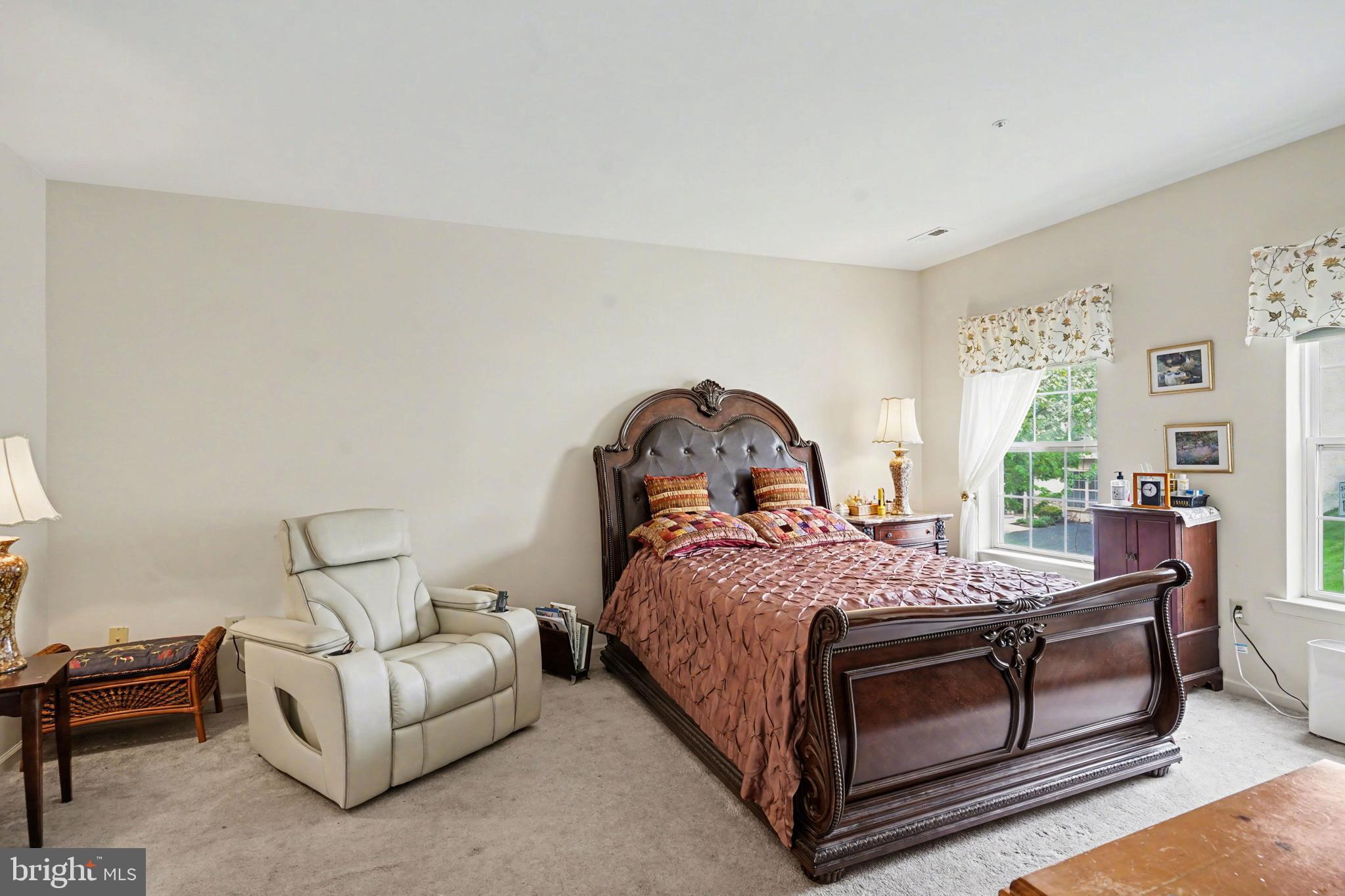 STUARTS KEEP - Residential