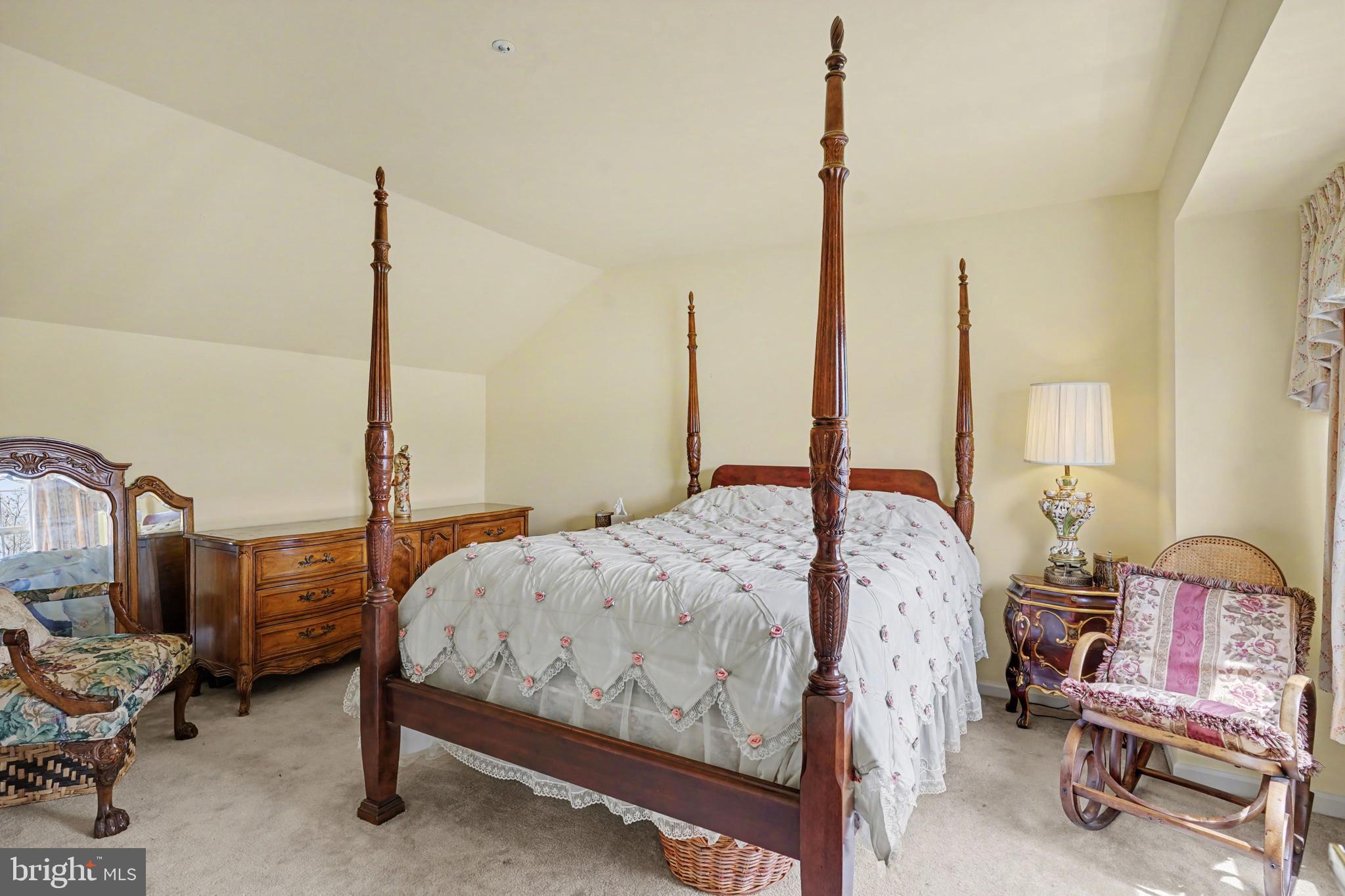 STUARTS KEEP - Residential