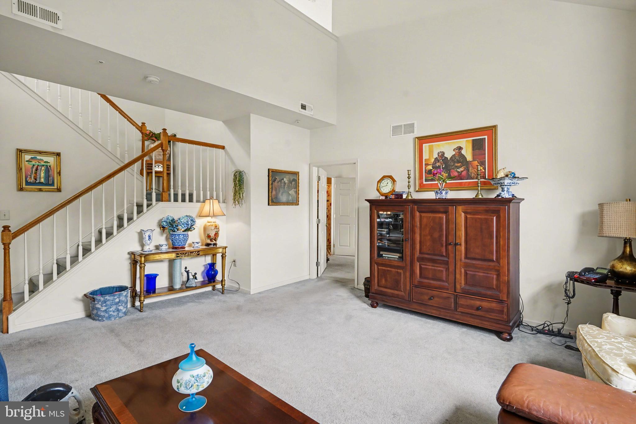 STUARTS KEEP - Residential