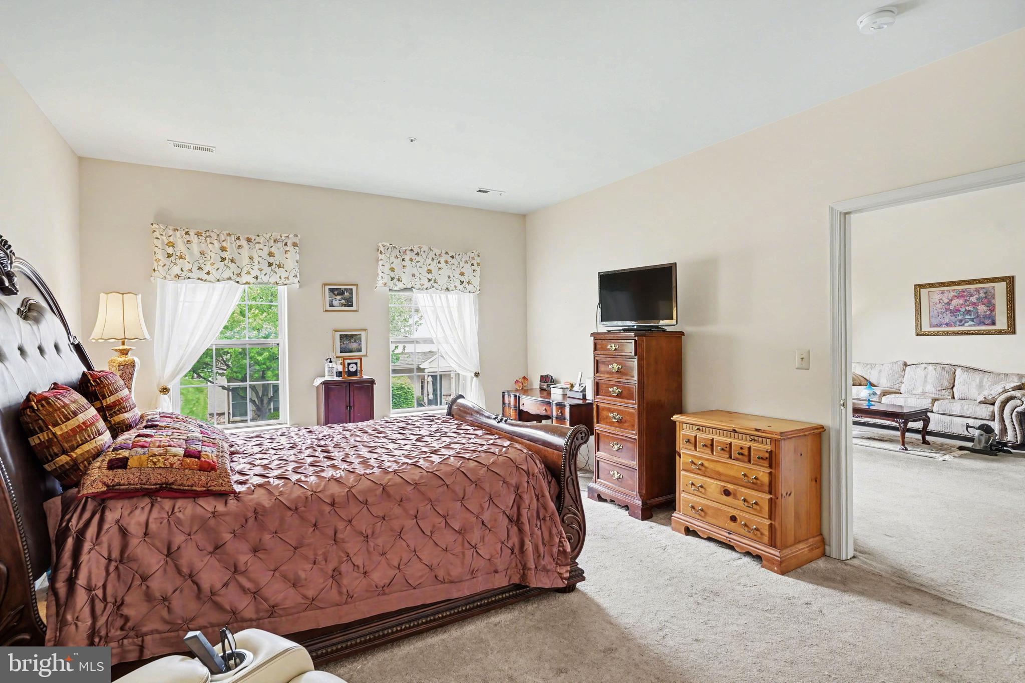 STUARTS KEEP - Residential