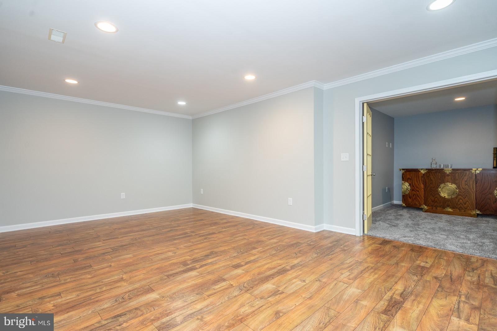 LORTON TOWN CNTR LANDBAY - Residential