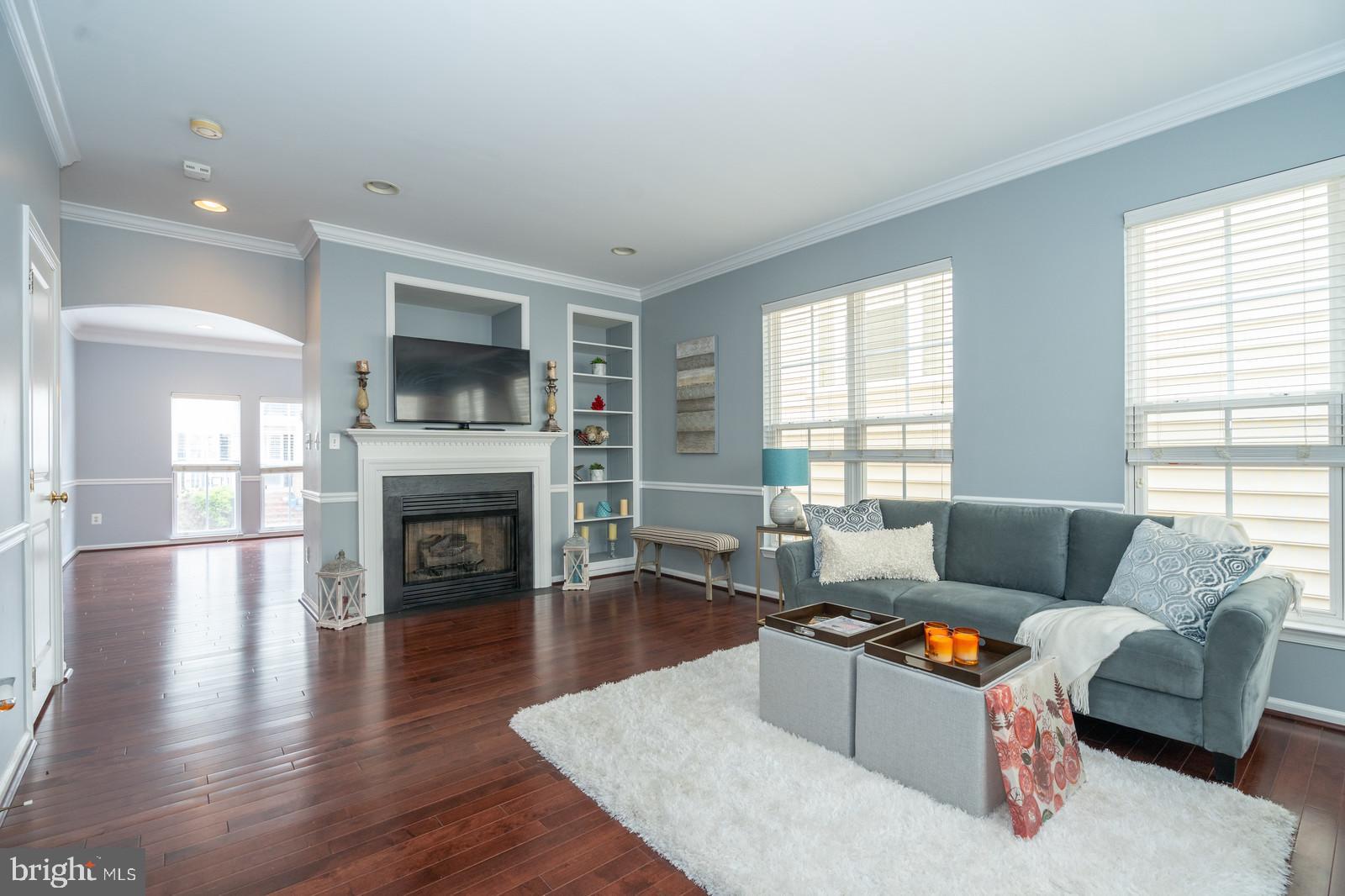 LORTON TOWN CNTR LANDBAY - Residential