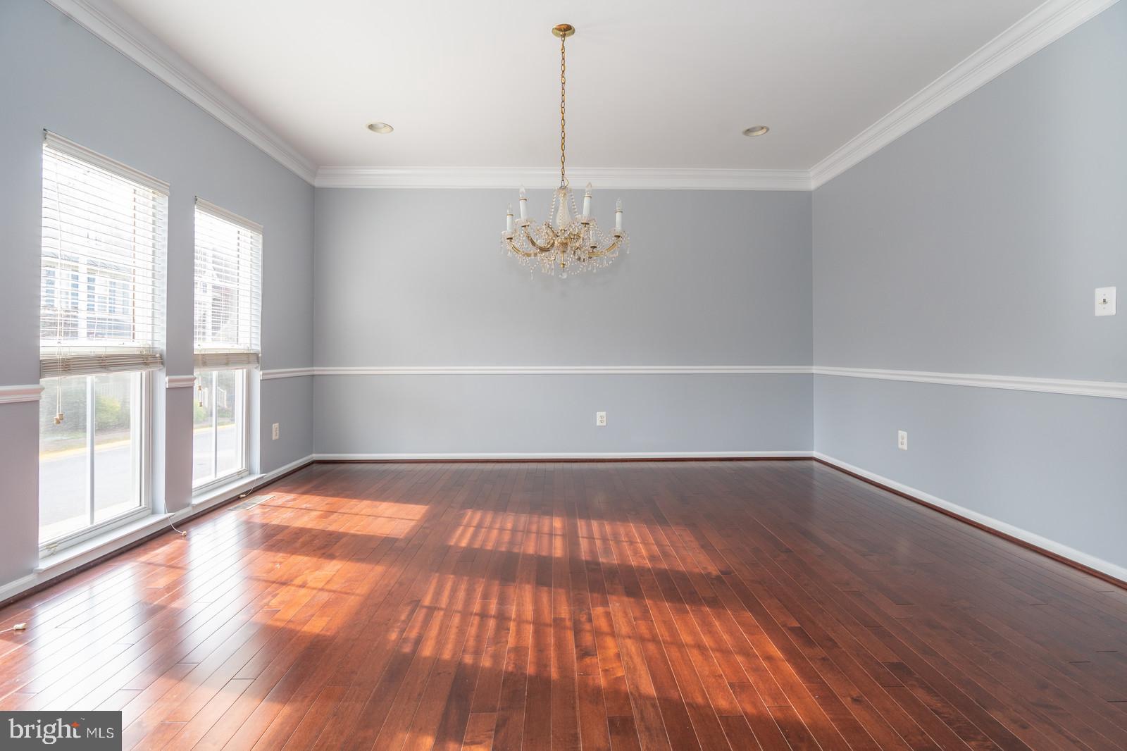 LORTON TOWN CNTR LANDBAY - Residential