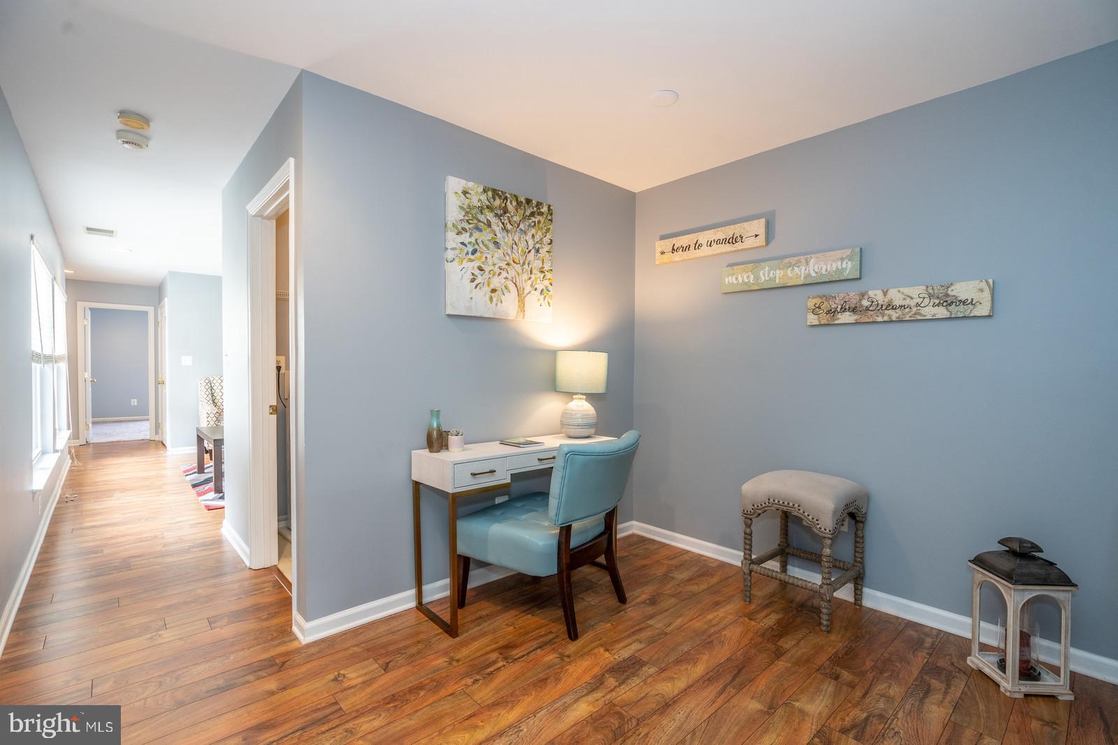 LORTON TOWN CNTR LANDBAY - Residential