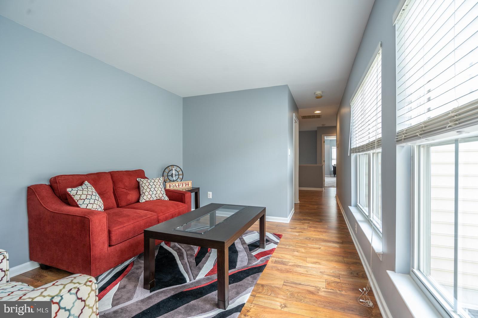 LORTON TOWN CNTR LANDBAY - Residential