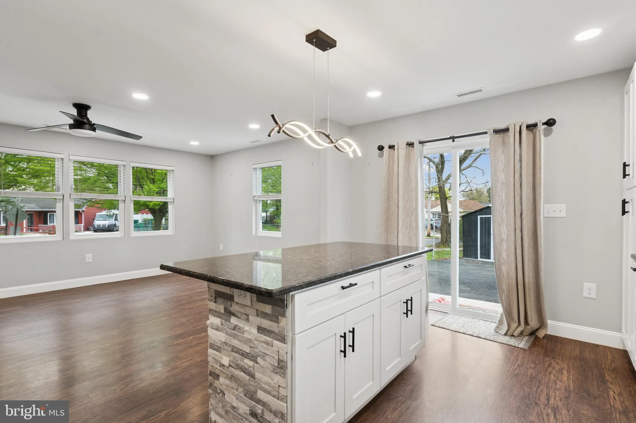 Croydon, Pennsylvania 19021, United States, 3 Bedrooms Bedrooms, ,1 BathroomBathrooms,Residential,Contingent,113705